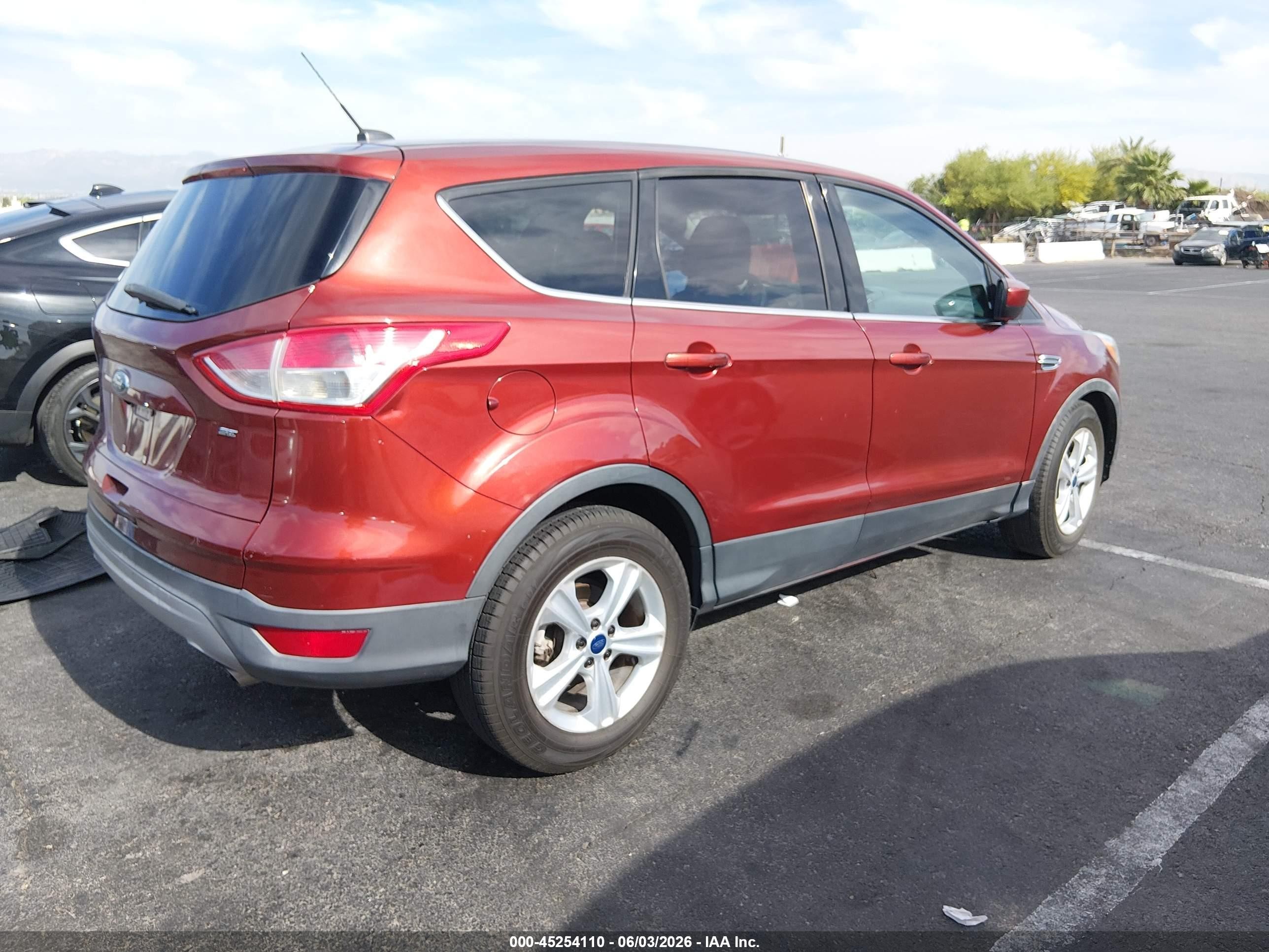 2015 Ford Escape Se Red vin: 1FMCU0G79FUA92307