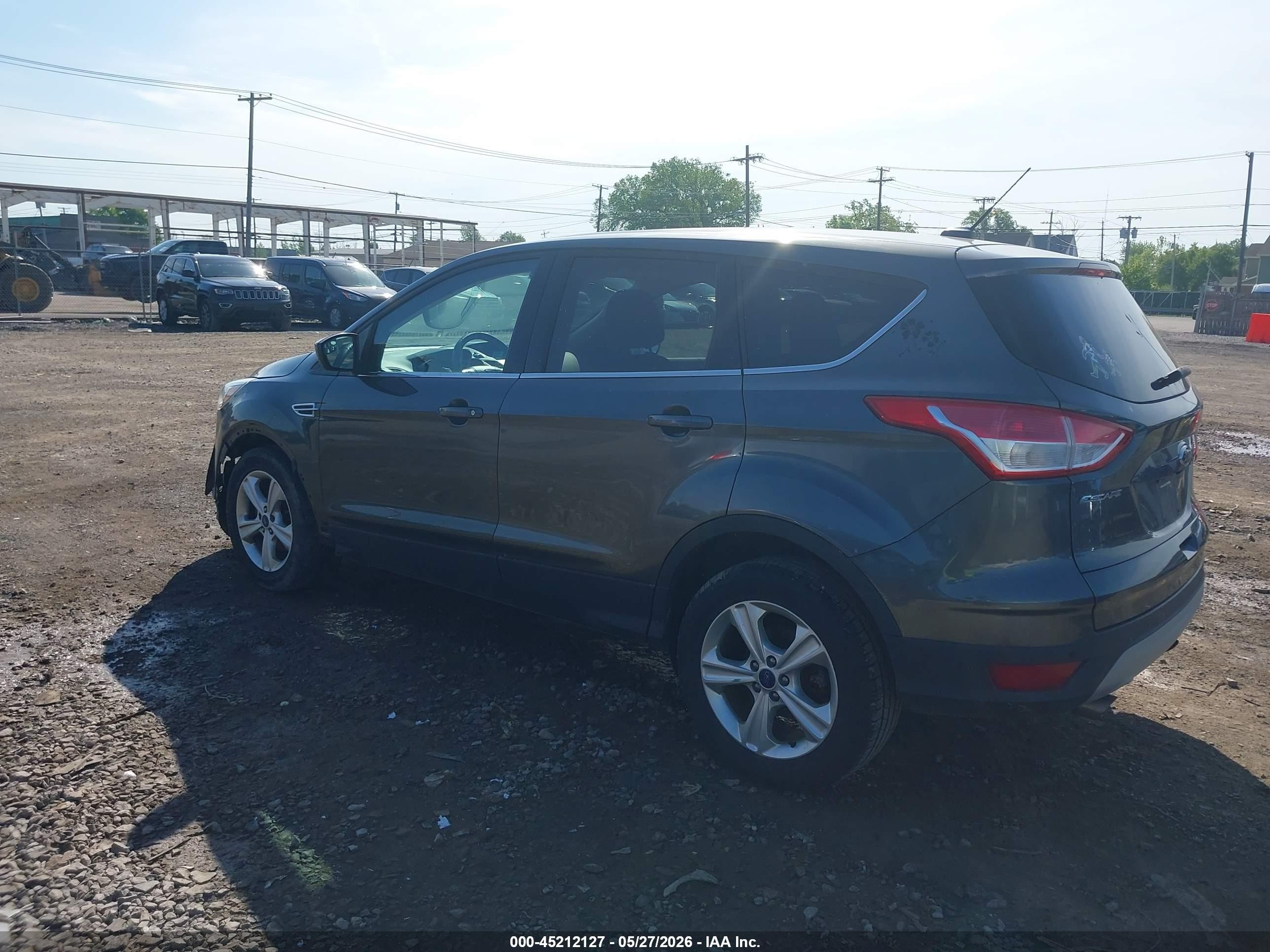 2015 Ford Escape Se Серый vin: 1FMCU0G79FUC80857