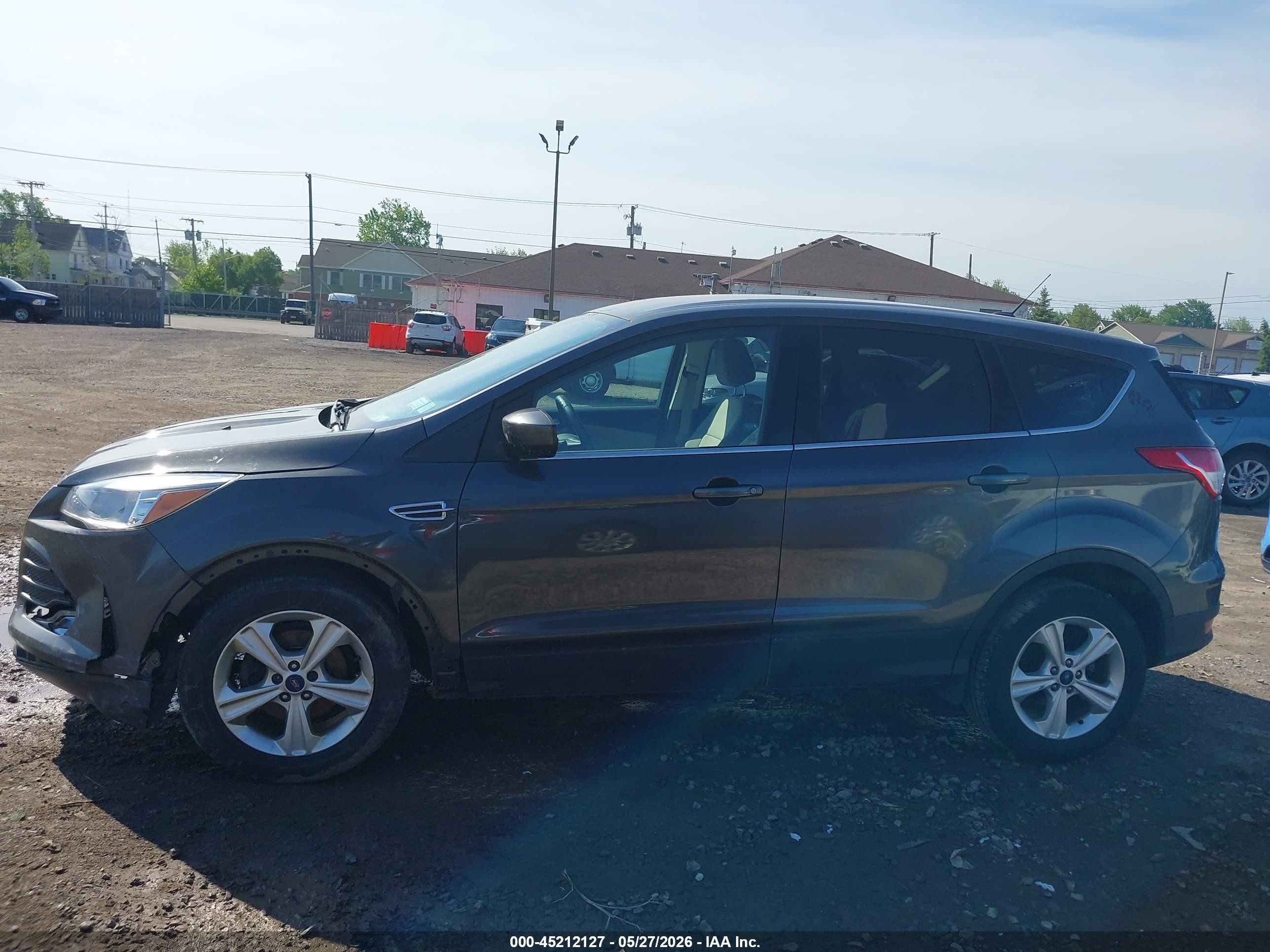 2015 Ford Escape Se Серый vin: 1FMCU0G79FUC80857