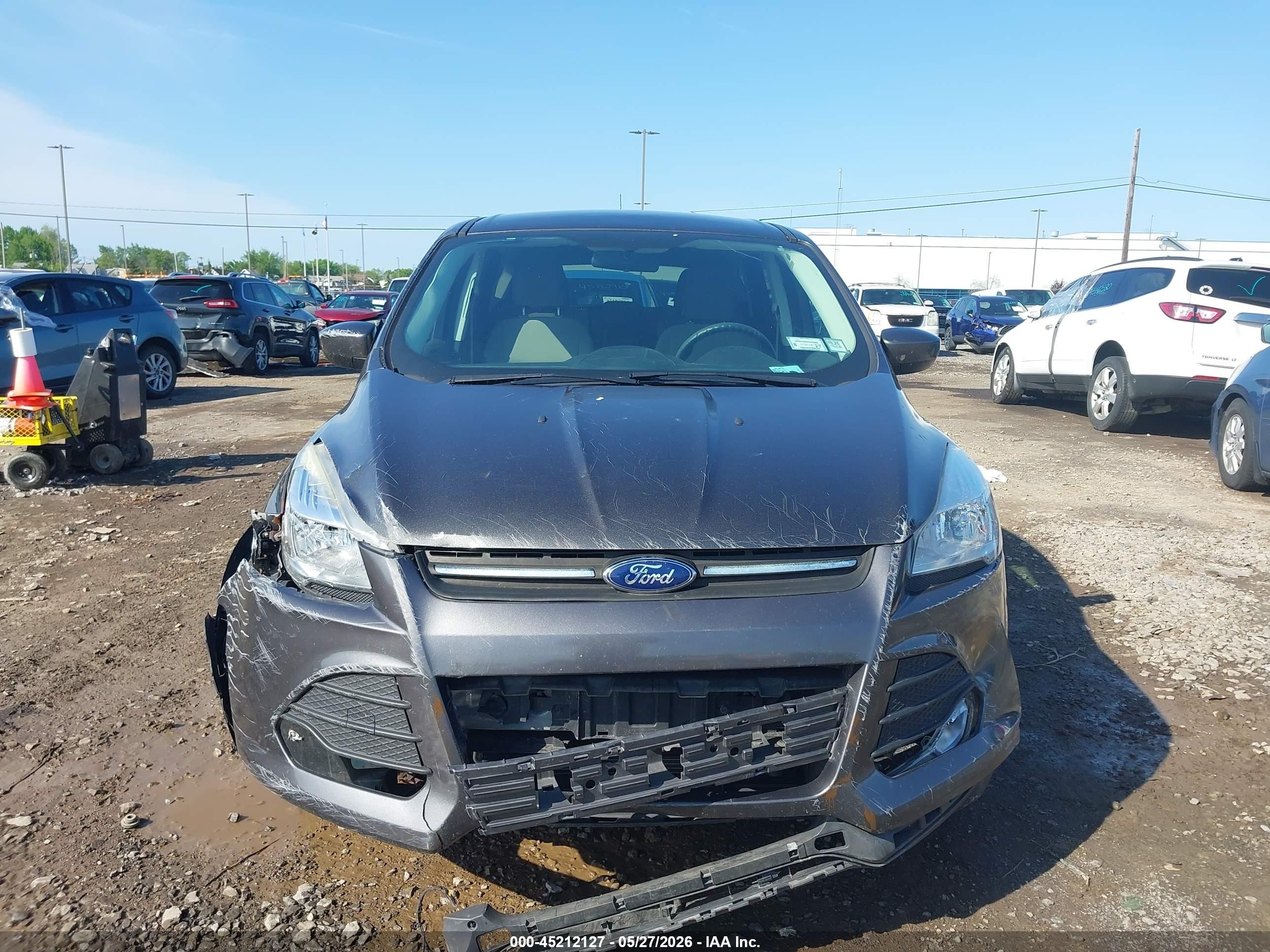 2015 Ford Escape Se Серый vin: 1FMCU0G79FUC80857
