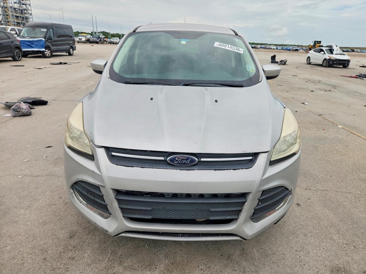 2015 Ford Escape Se Серебряный vin: 1FMCU0G7XFUA22217