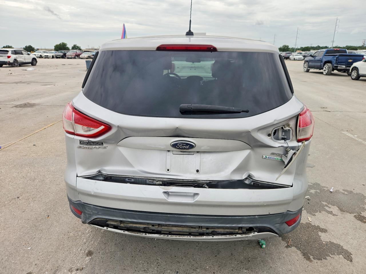 2015 Ford Escape Se Серебряный vin: 1FMCU0G7XFUA22217