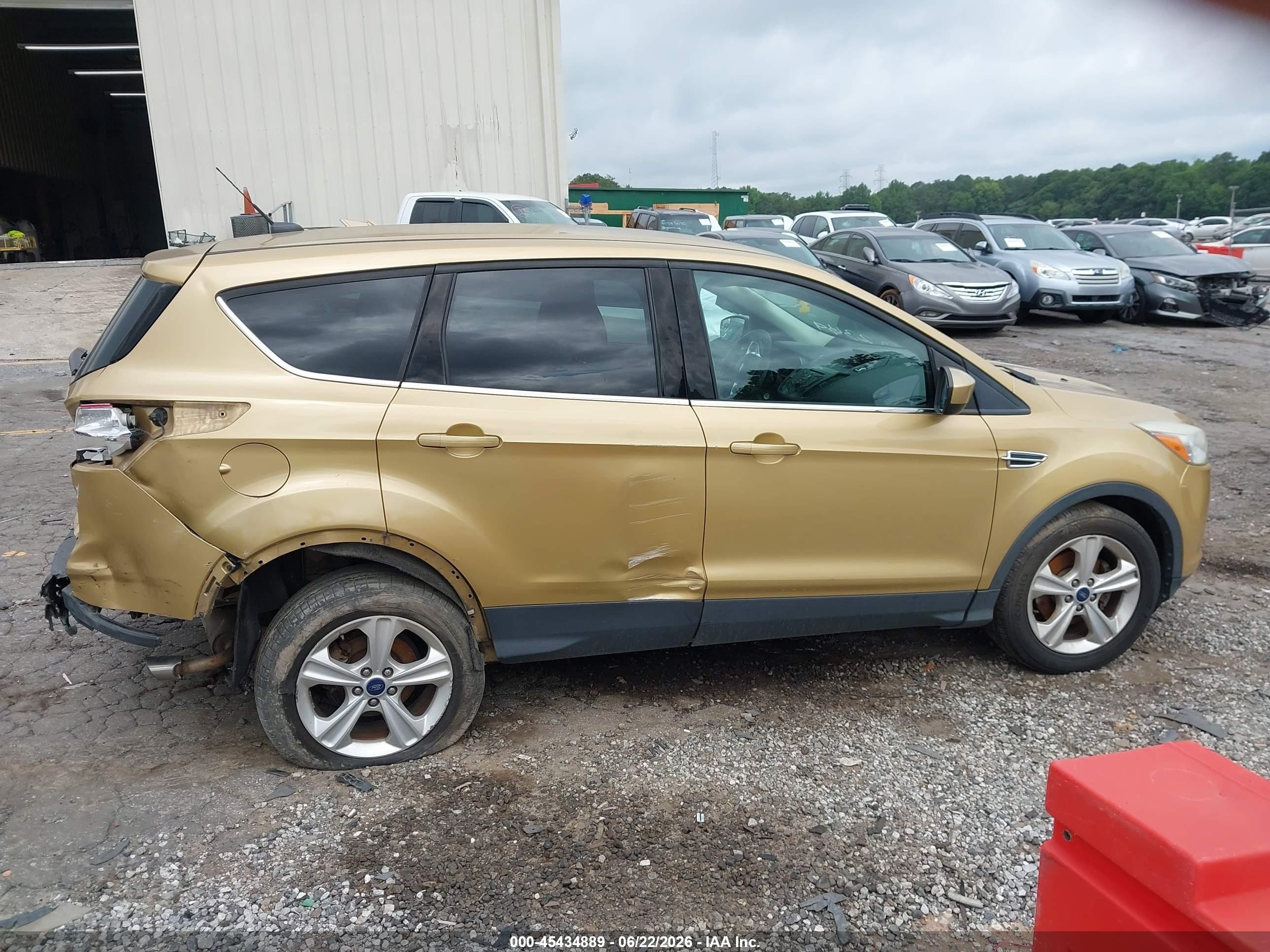 2015 Ford Escape Se Gold vin: 1FMCU0G7XFUB92349