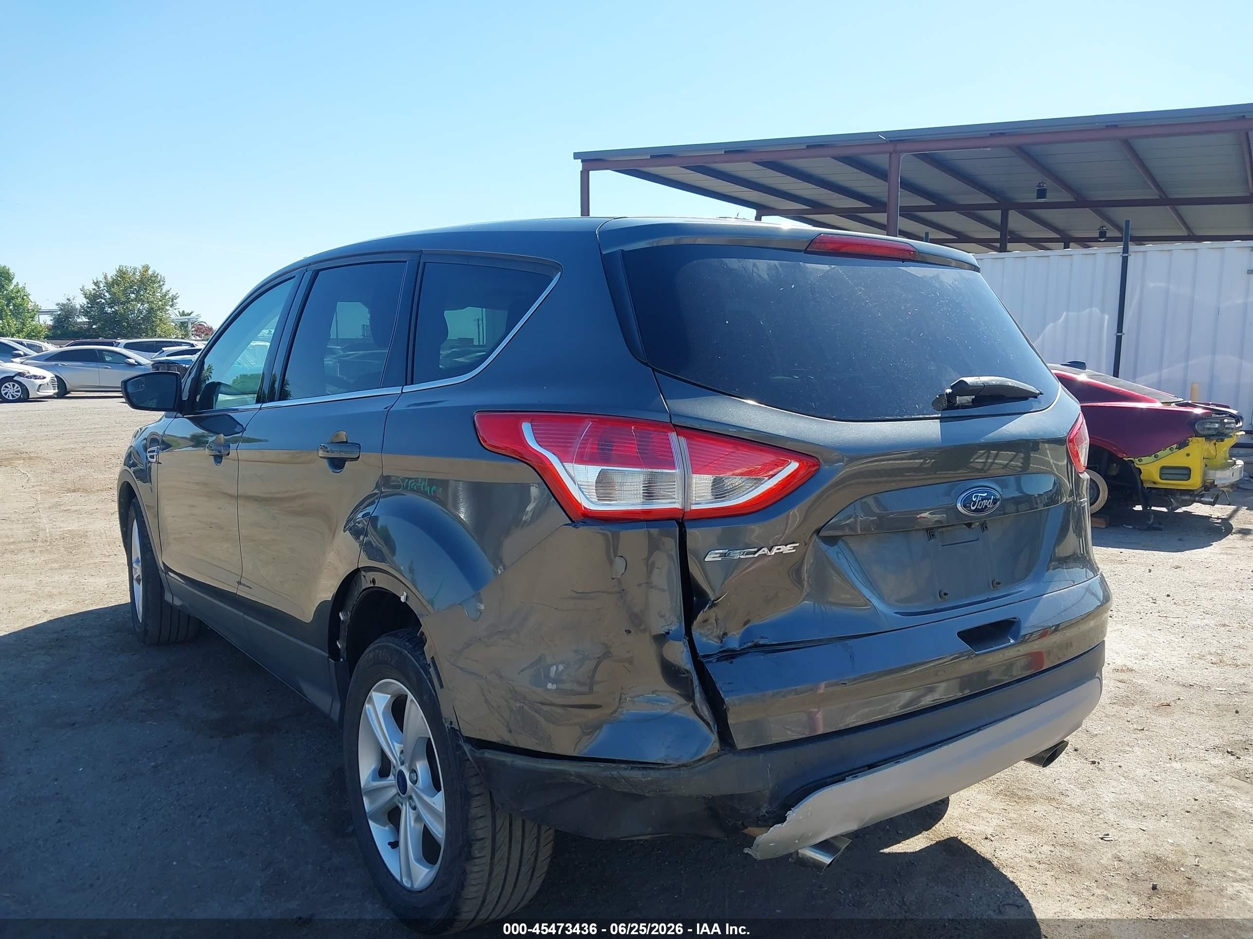 2015 Ford Escape Se Серый vin: 1FMCU0G7XFUC12874