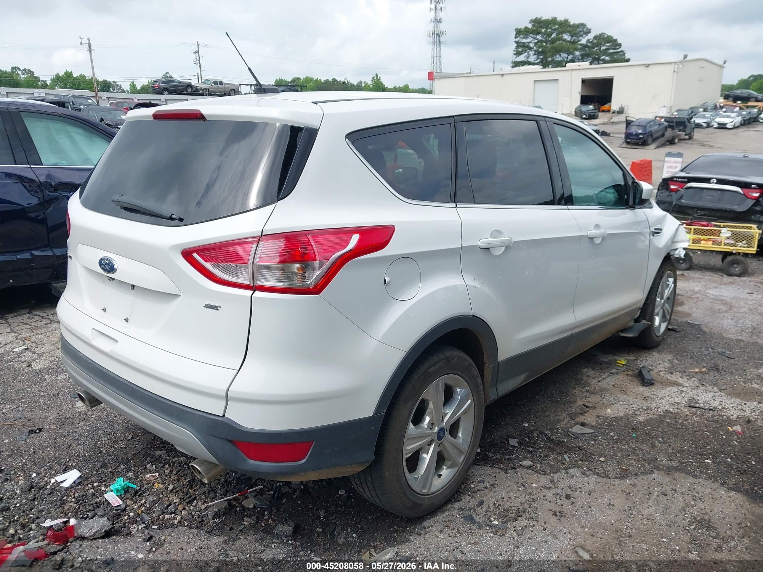 2015 Ford Escape Se White vin: 1FMCU0G7XFUC31876