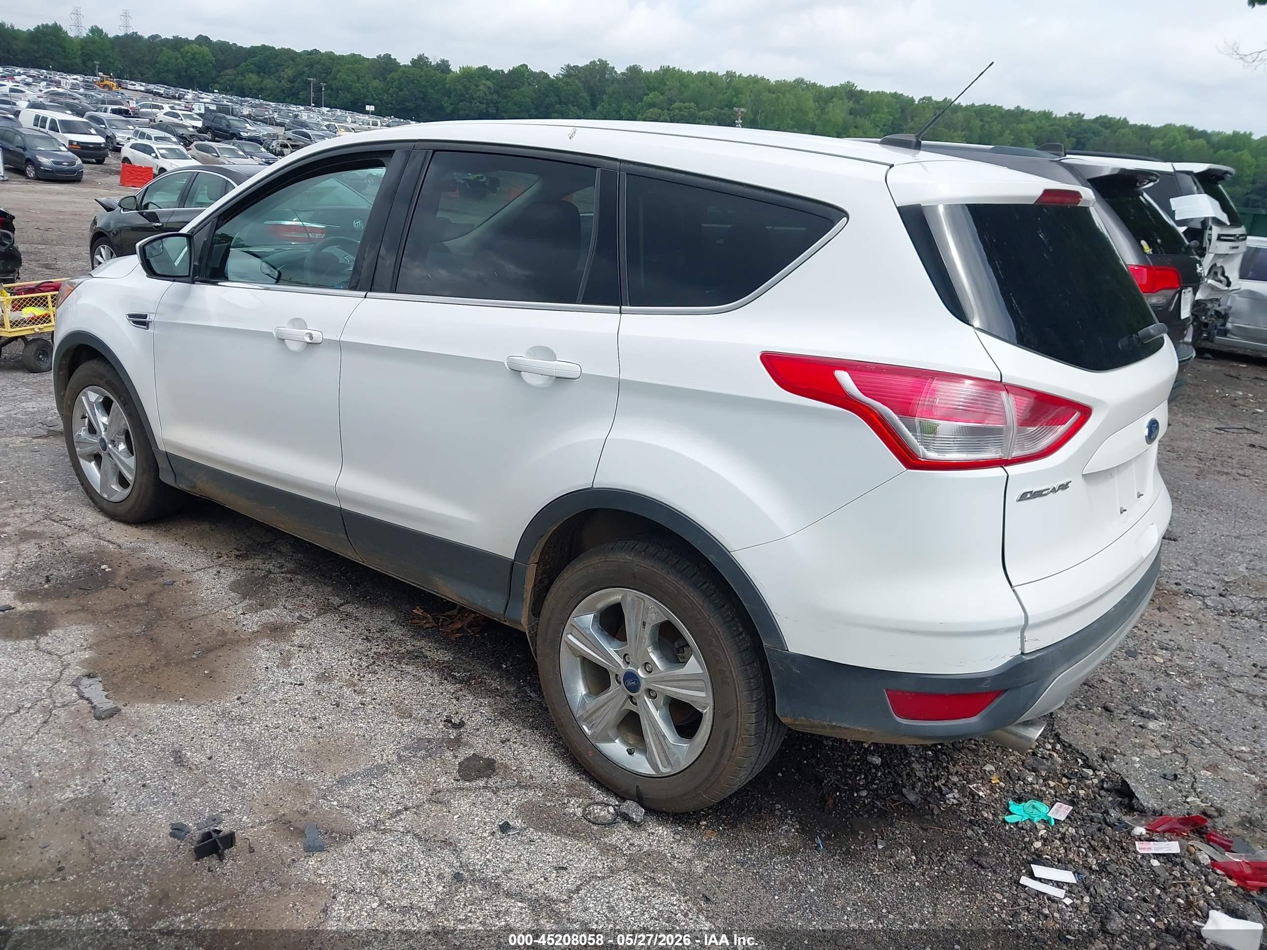2015 Ford Escape Se White vin: 1FMCU0G7XFUC31876