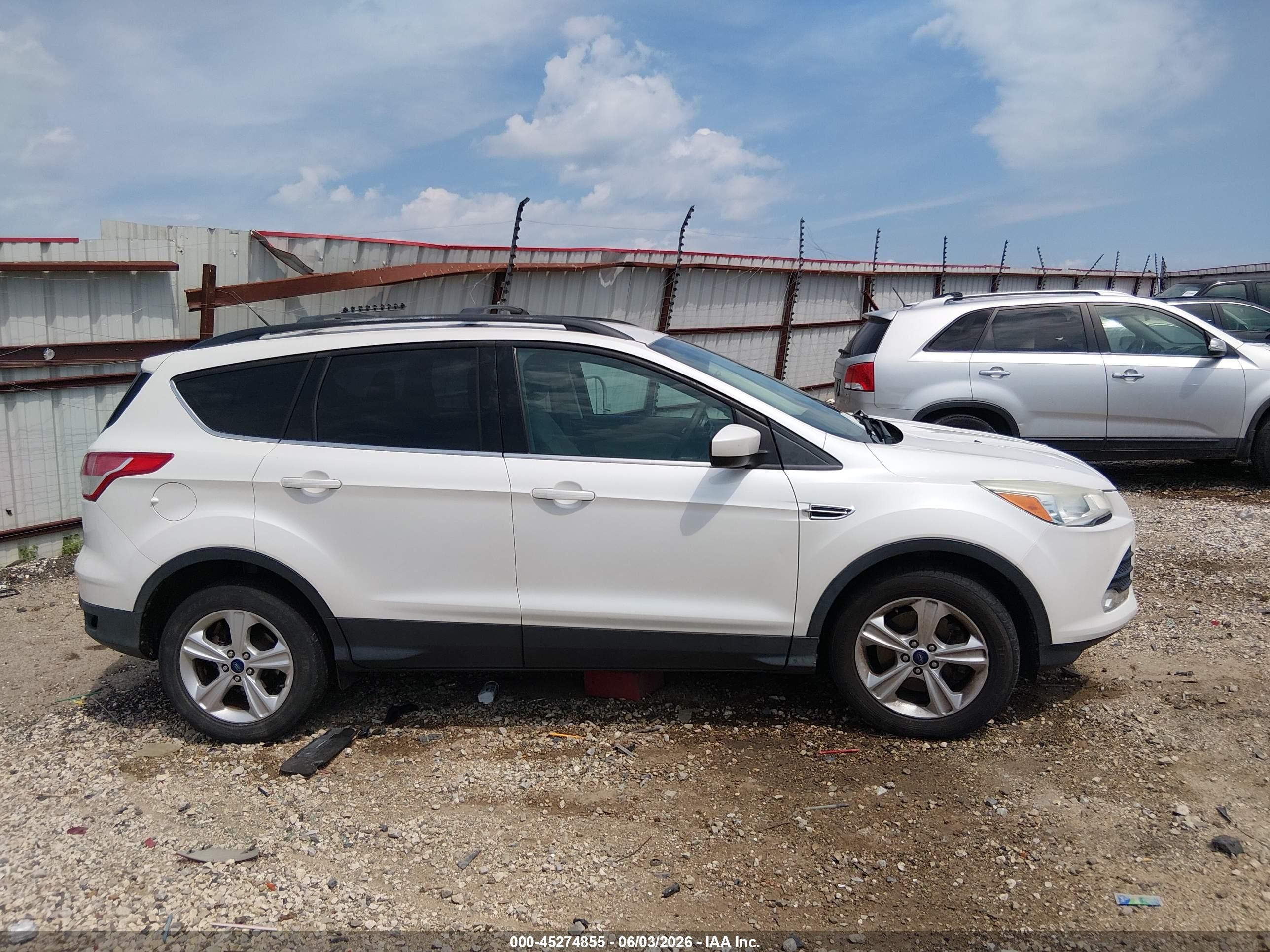 2013 Ford Escape Se White vin: 1FMCU0G90DUC59314