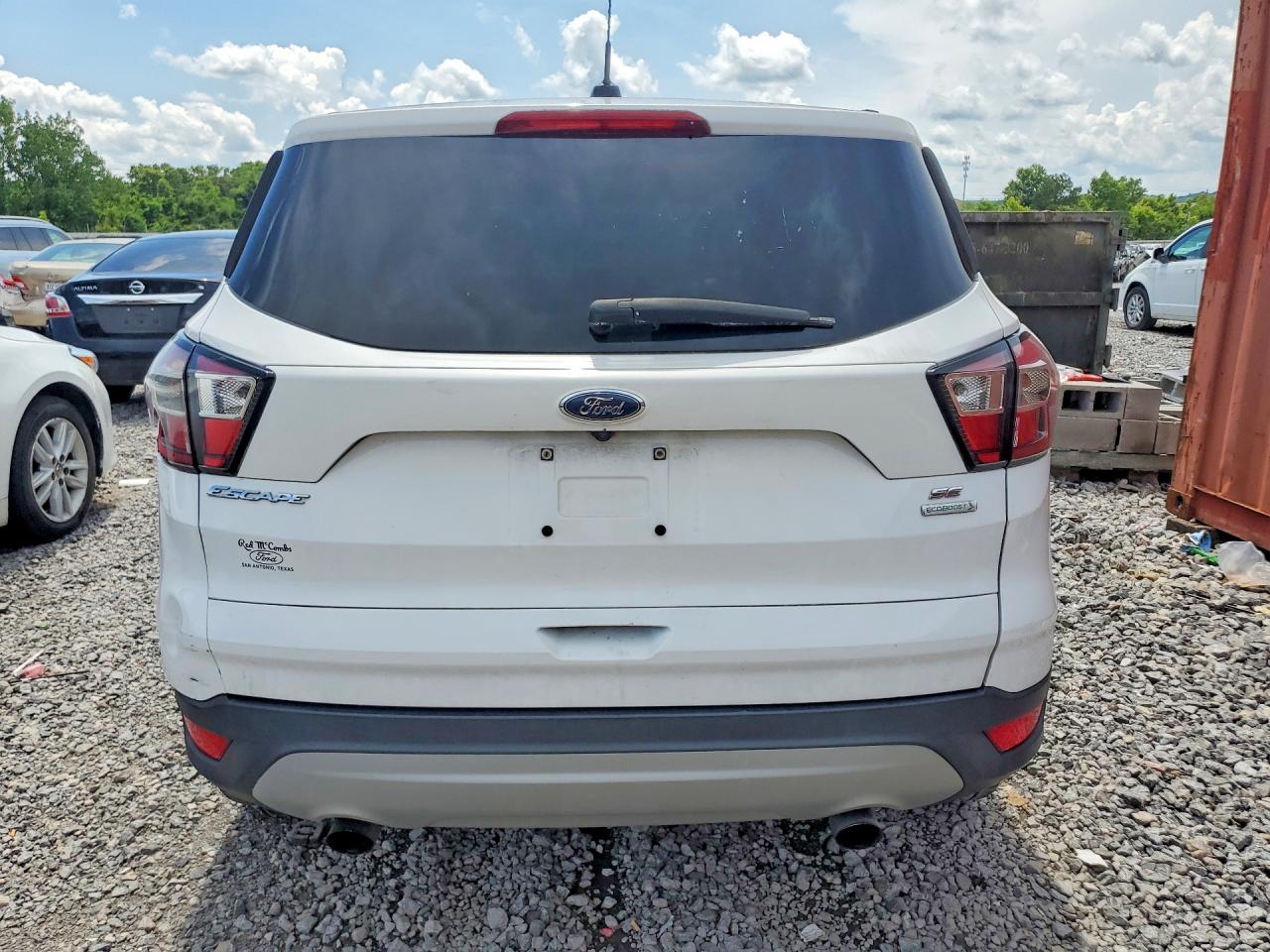 2017 Ford Escape Se White vin: 1FMCU0G90HUB67223