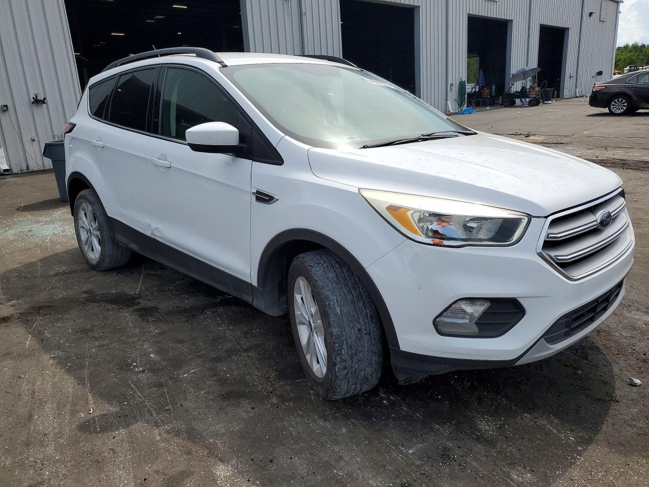 2018 Ford Escape Se White vin: 1FMCU0G90JUB49343