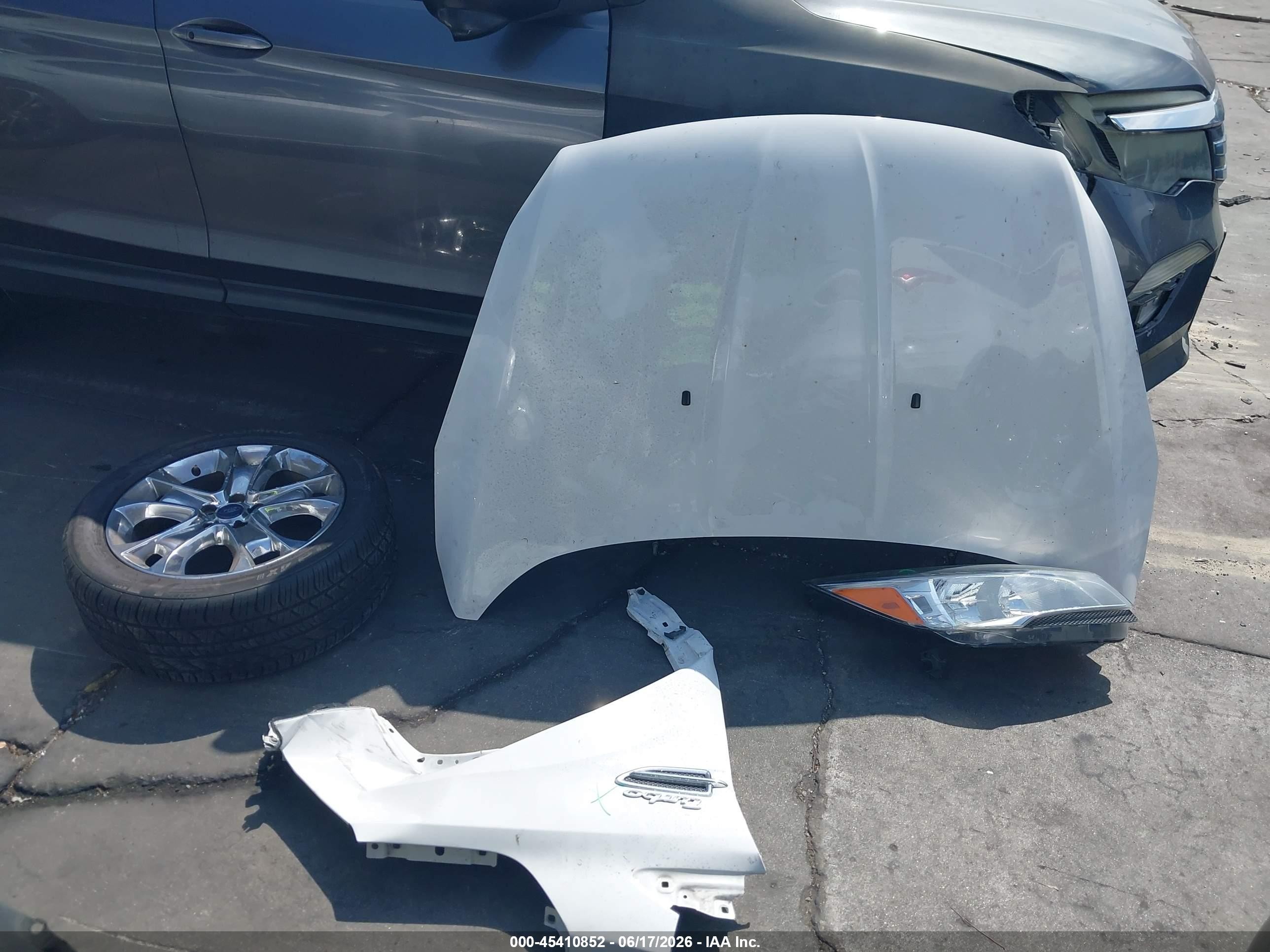 2014 Ford Escape Se White vin: 1FMCU0G91EUB31410