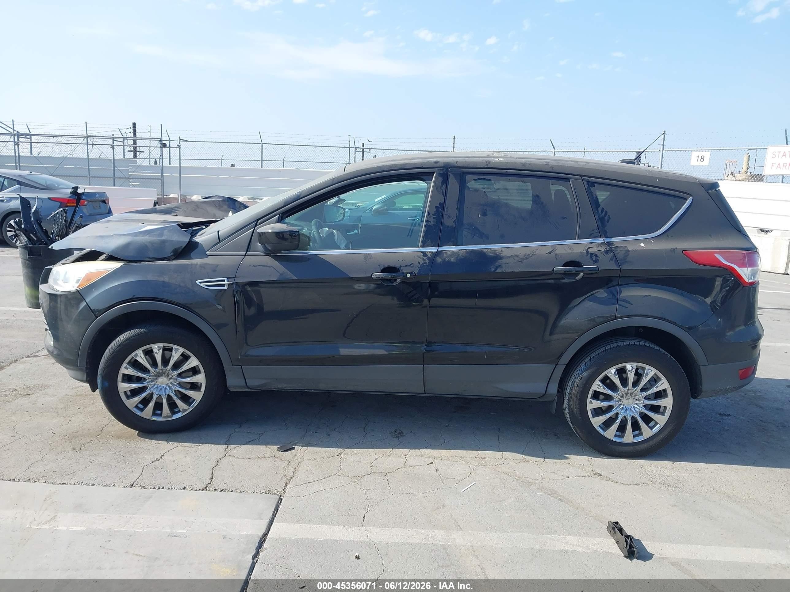 2014 Ford Escape Se Black vin: 1FMCU0G91EUD09168