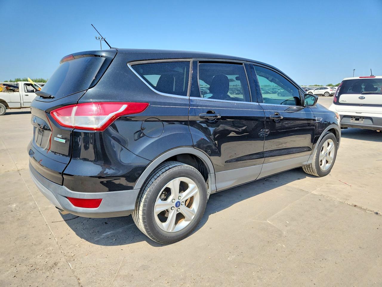 2015 Ford Escape Se Черный vin: 1FMCU0G91FUA93162