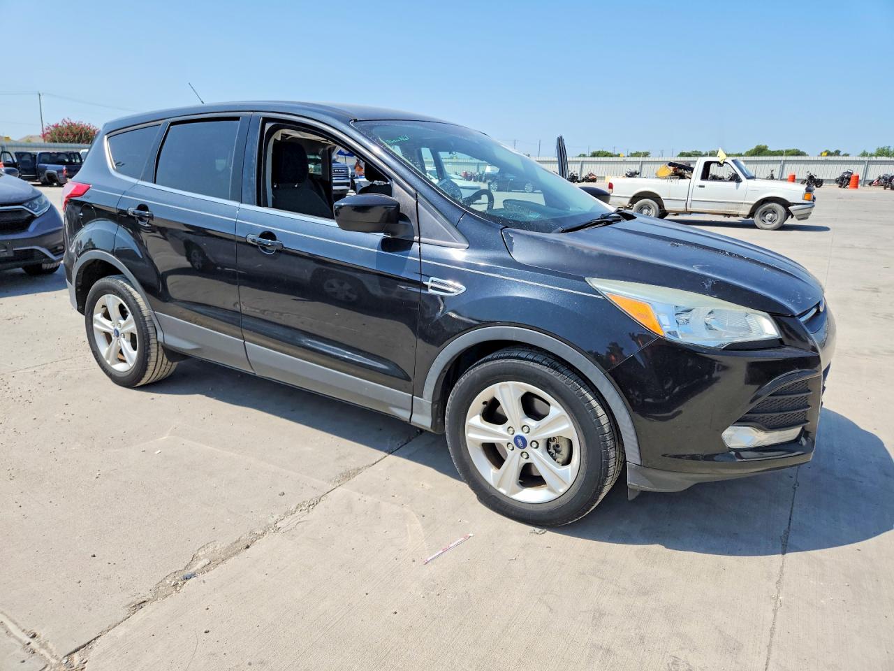 2015 Ford Escape Se Черный vin: 1FMCU0G91FUA93162