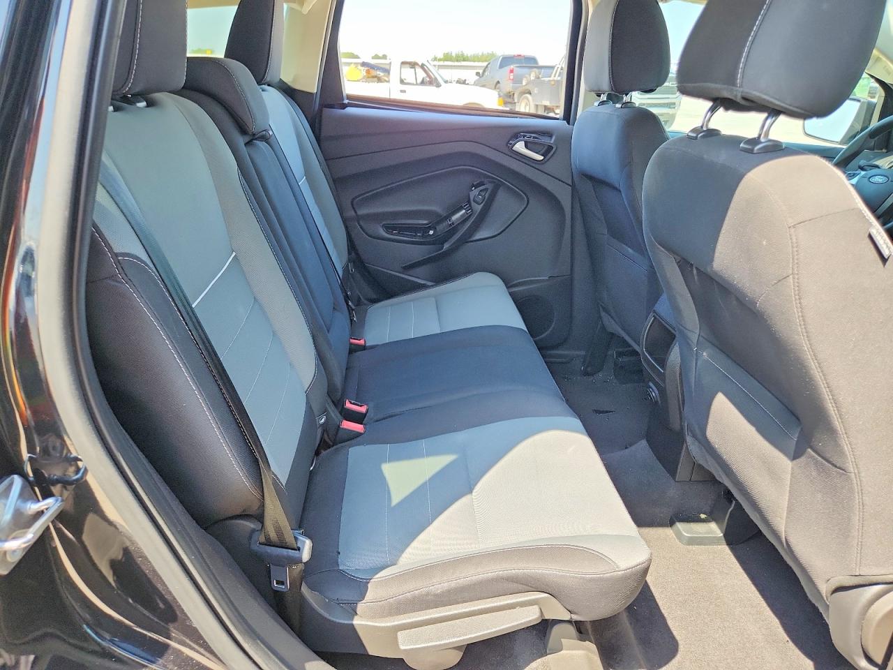 2015 Ford Escape Se Черный vin: 1FMCU0G91FUA93162