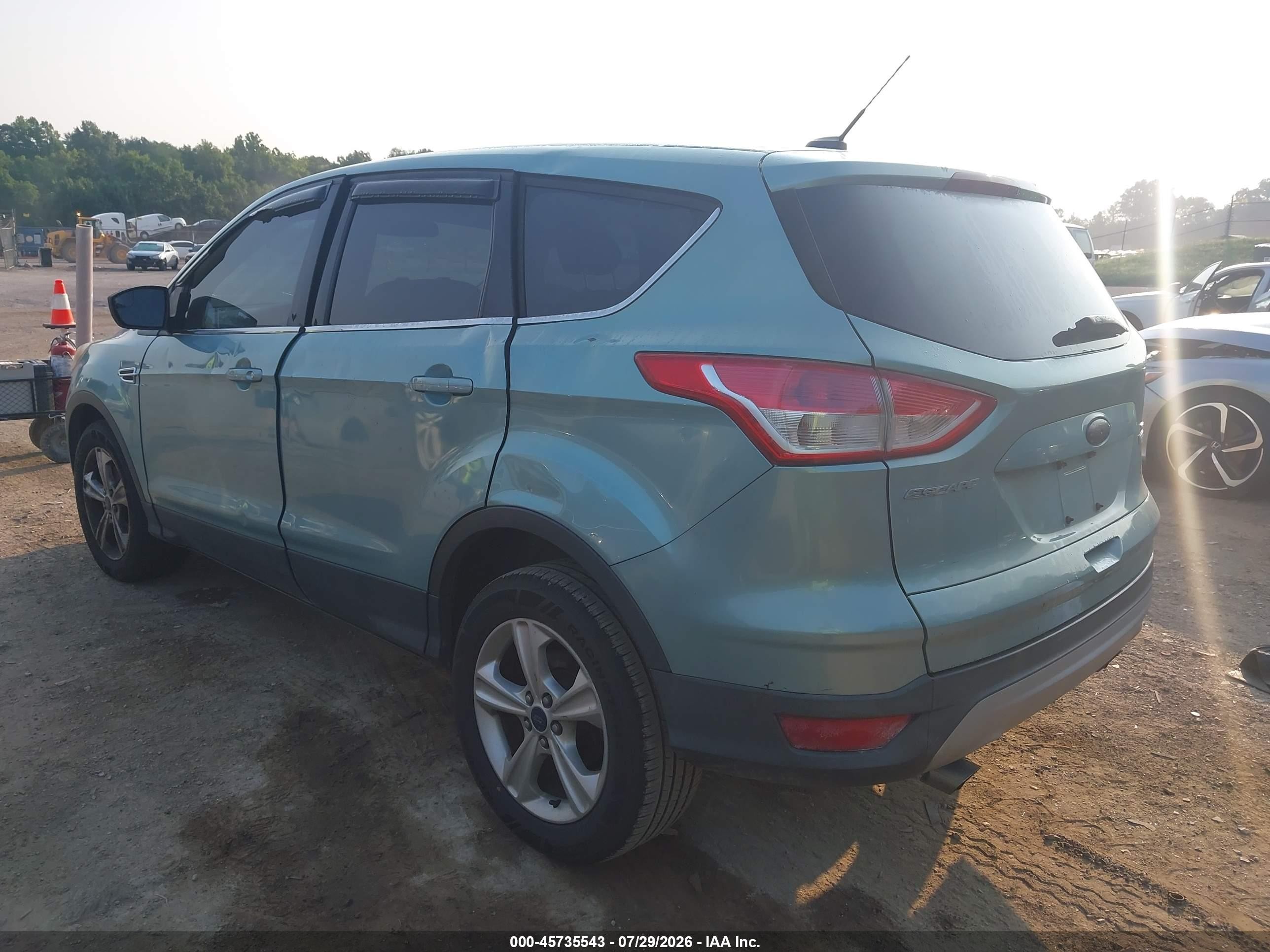 2013 Ford Escape Se Синий vin: 1FMCU0G92DUD48639