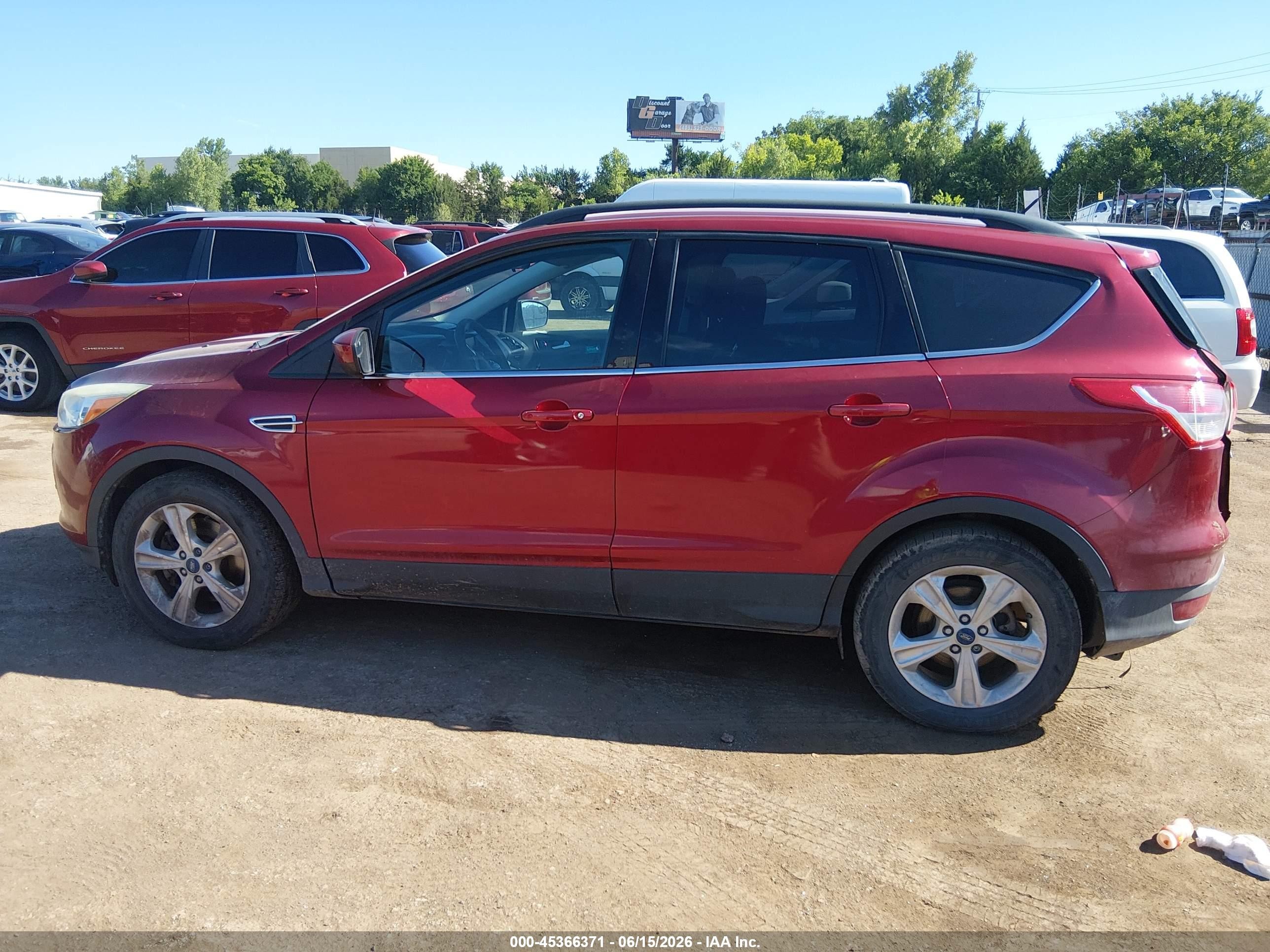 2014 Ford Escape Se Red vin: 1FMCU0G92EUC74544