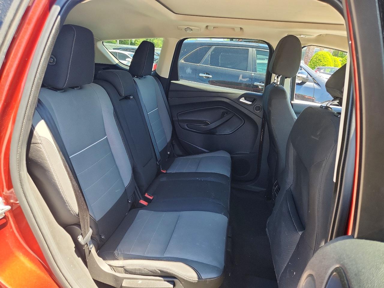 2014 Ford Escape Se Red vin: 1FMCU0G92EUE47933