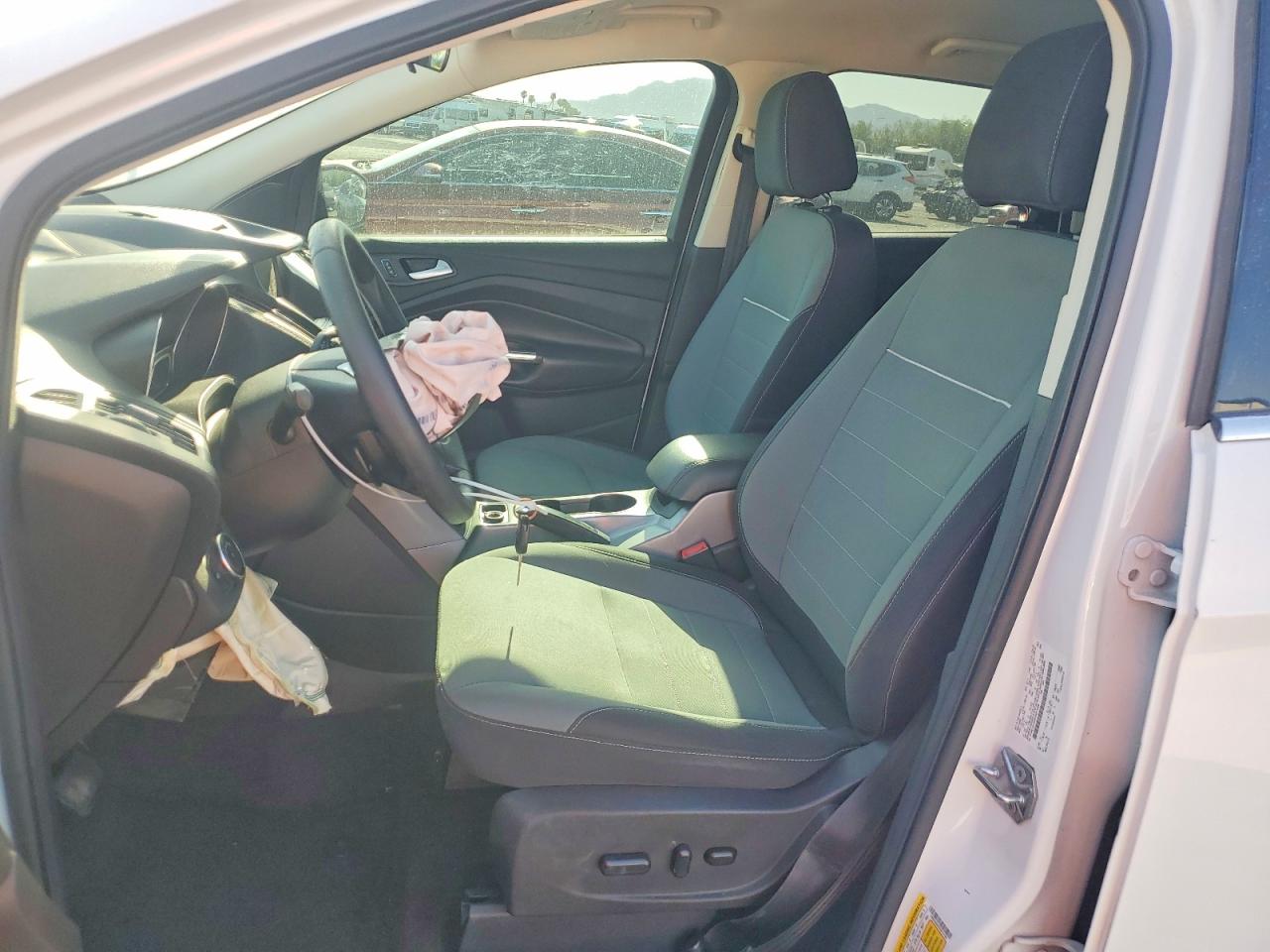 2015 Ford Escape Se White vin: 1FMCU0G92FUB73196