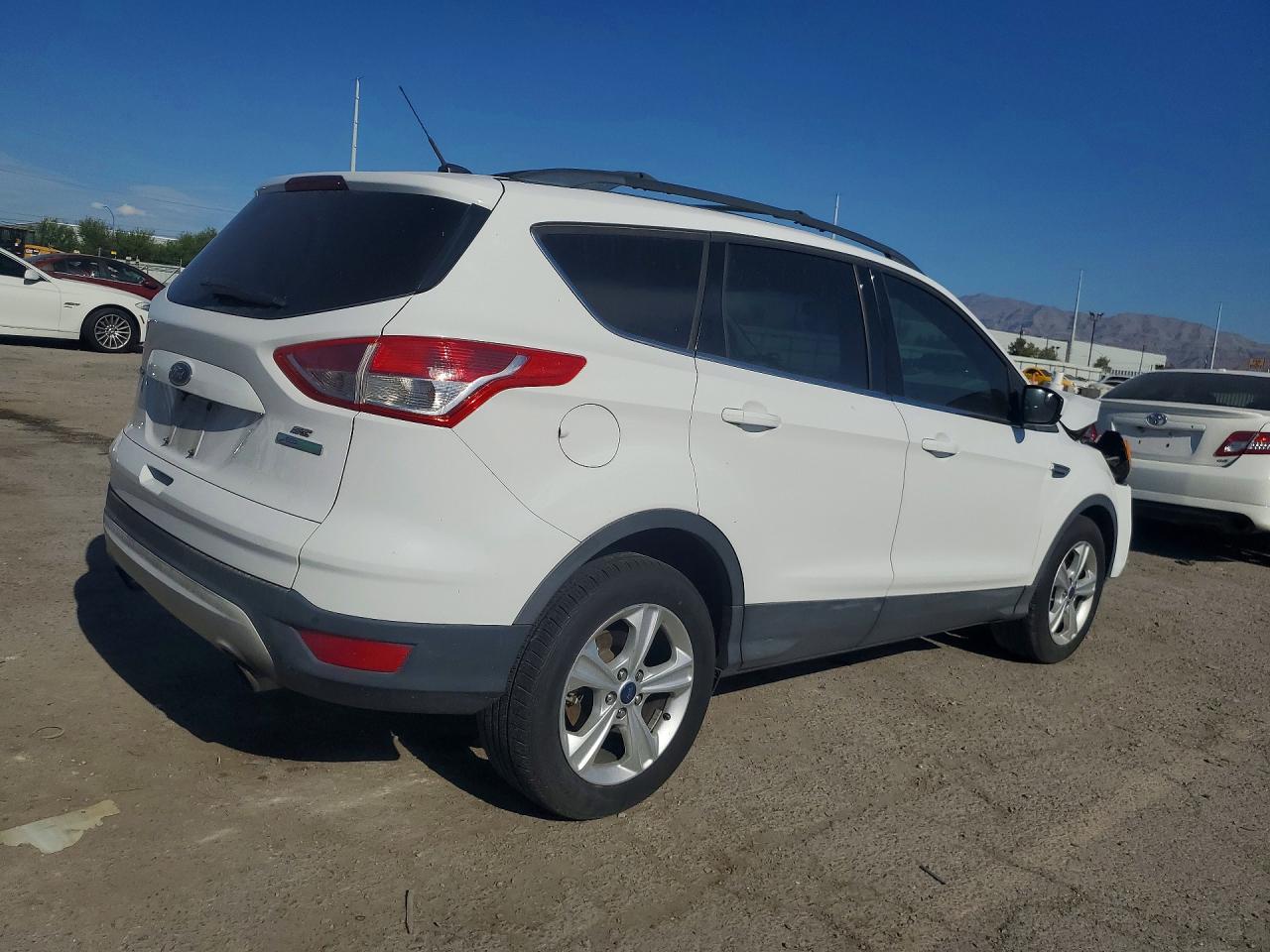 2015 Ford Escape Se White vin: 1FMCU0G92FUB73196