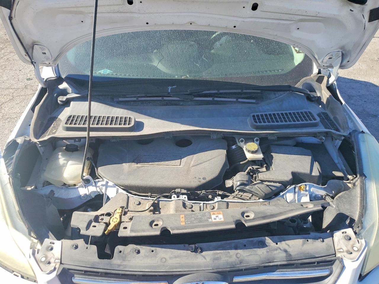 2015 Ford Escape Se White vin: 1FMCU0G92FUB73196