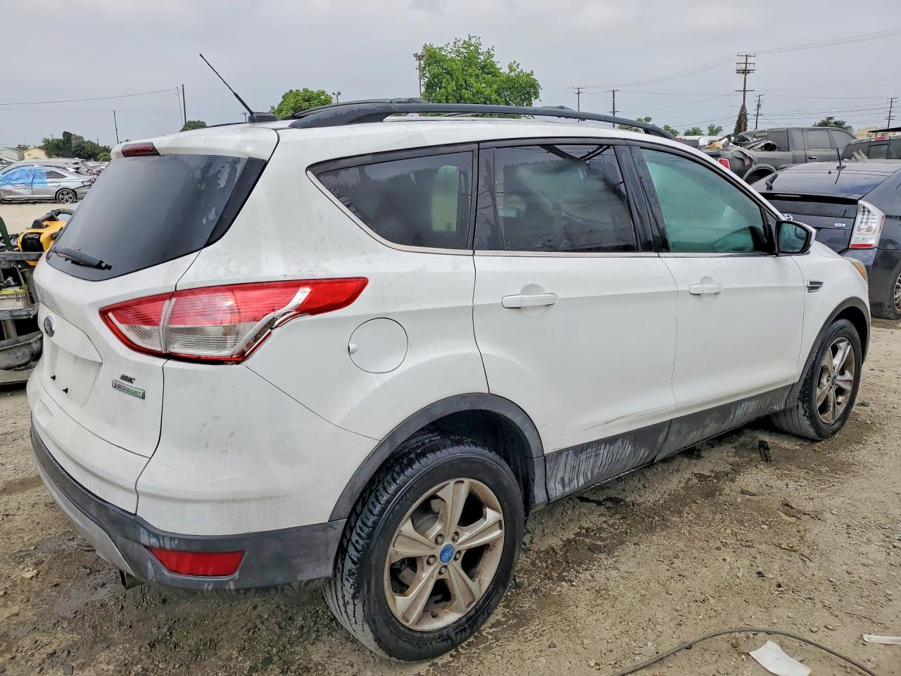 2013 Ford Escape Se White vin: 1FMCU0G93DUB85516