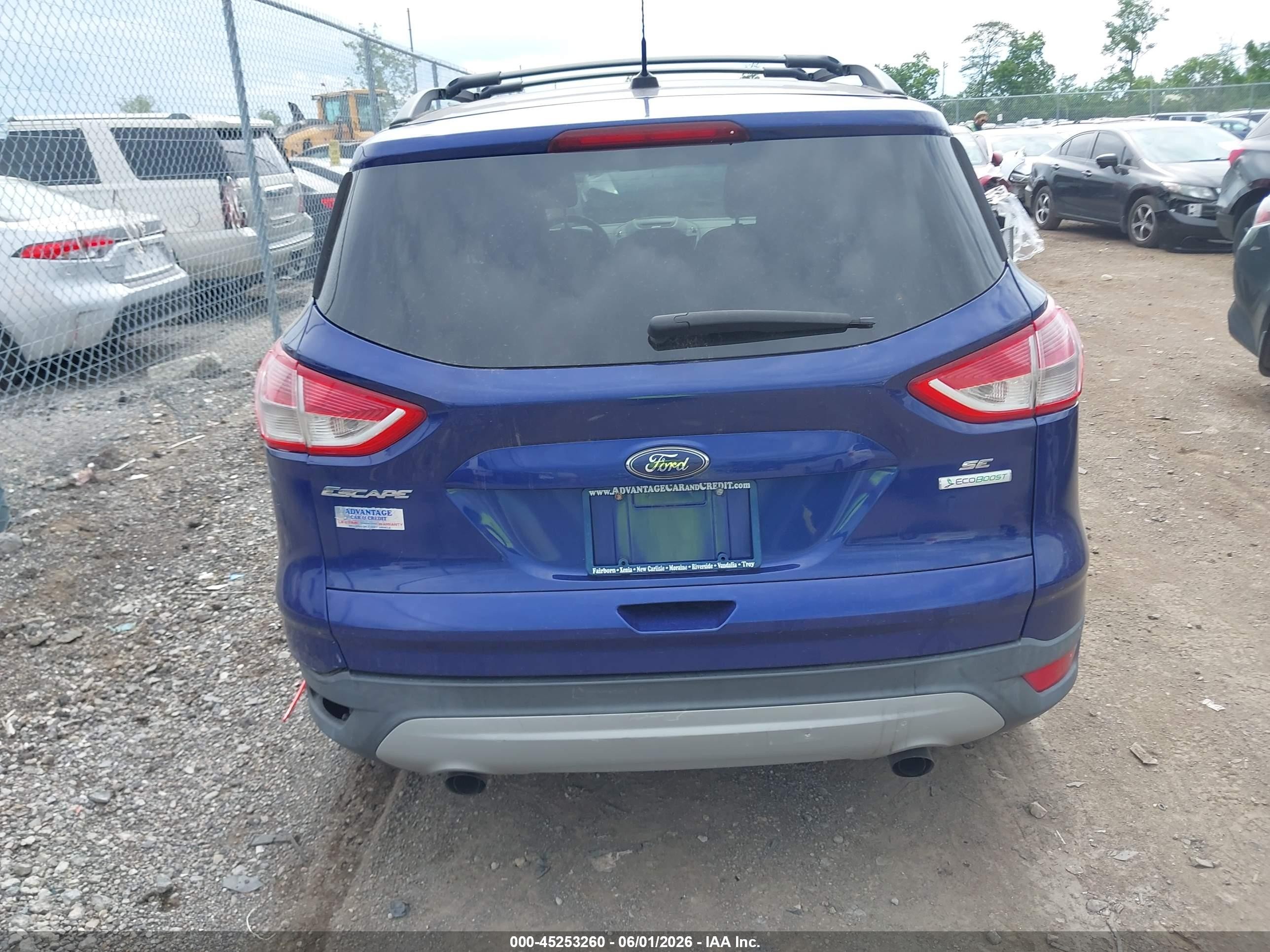2013 Ford Escape Se Синий vin: 1FMCU0G93DUD83500
