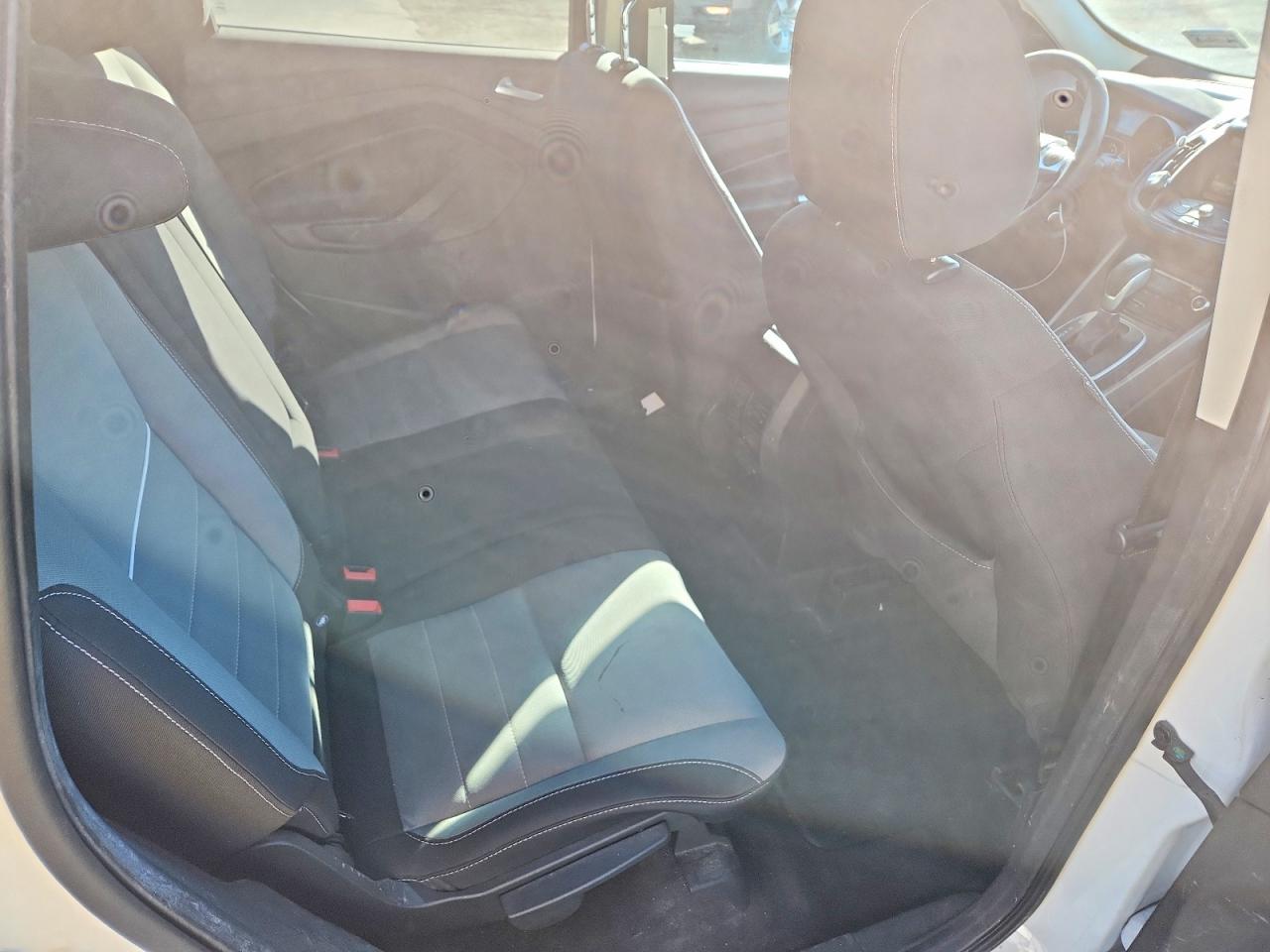 2014 Ford Escape White vin: 1FMCU0G93EUB56177