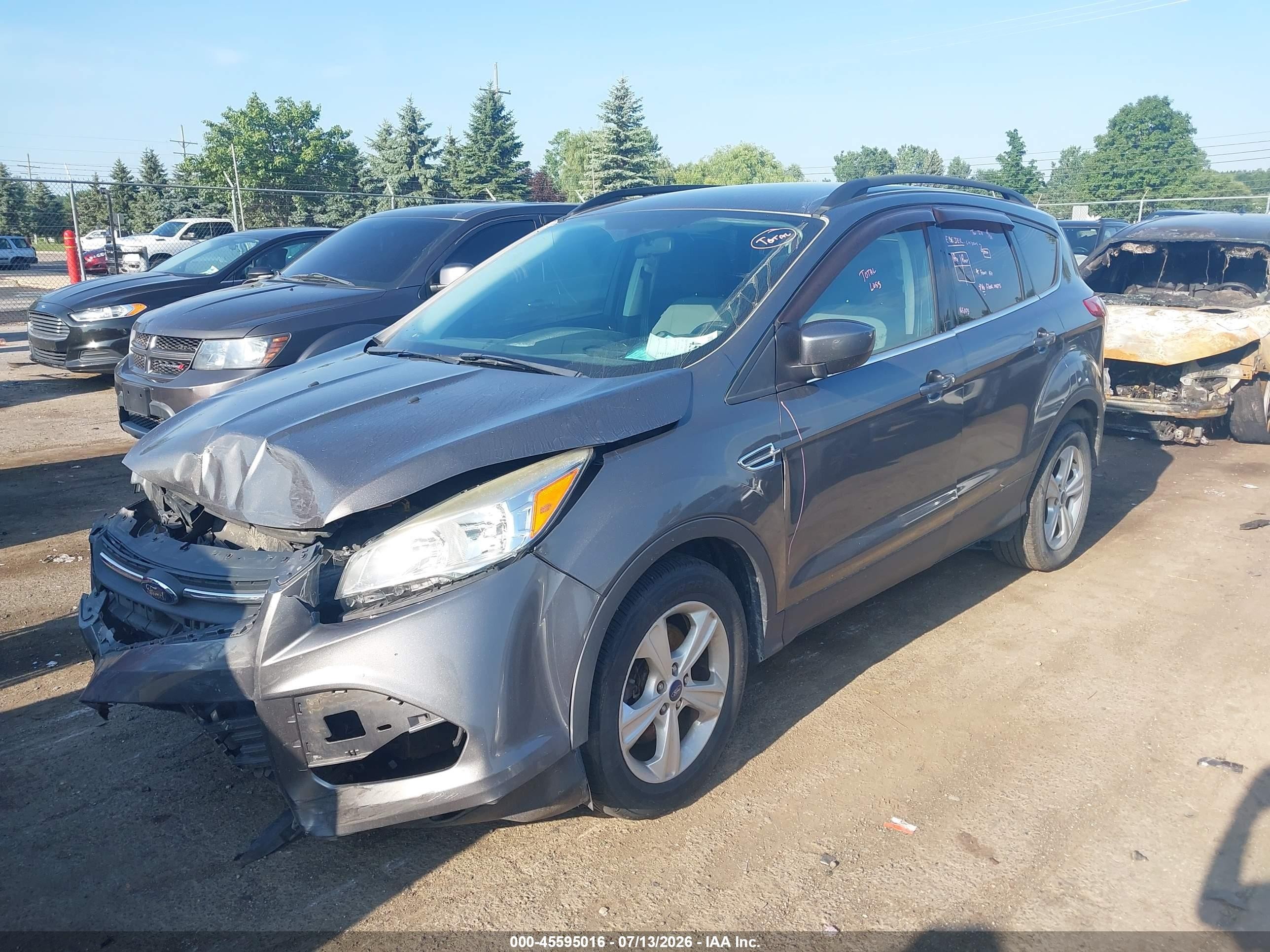 2014 Ford Escape Se Gray vin: 1FMCU0G93EUB60102