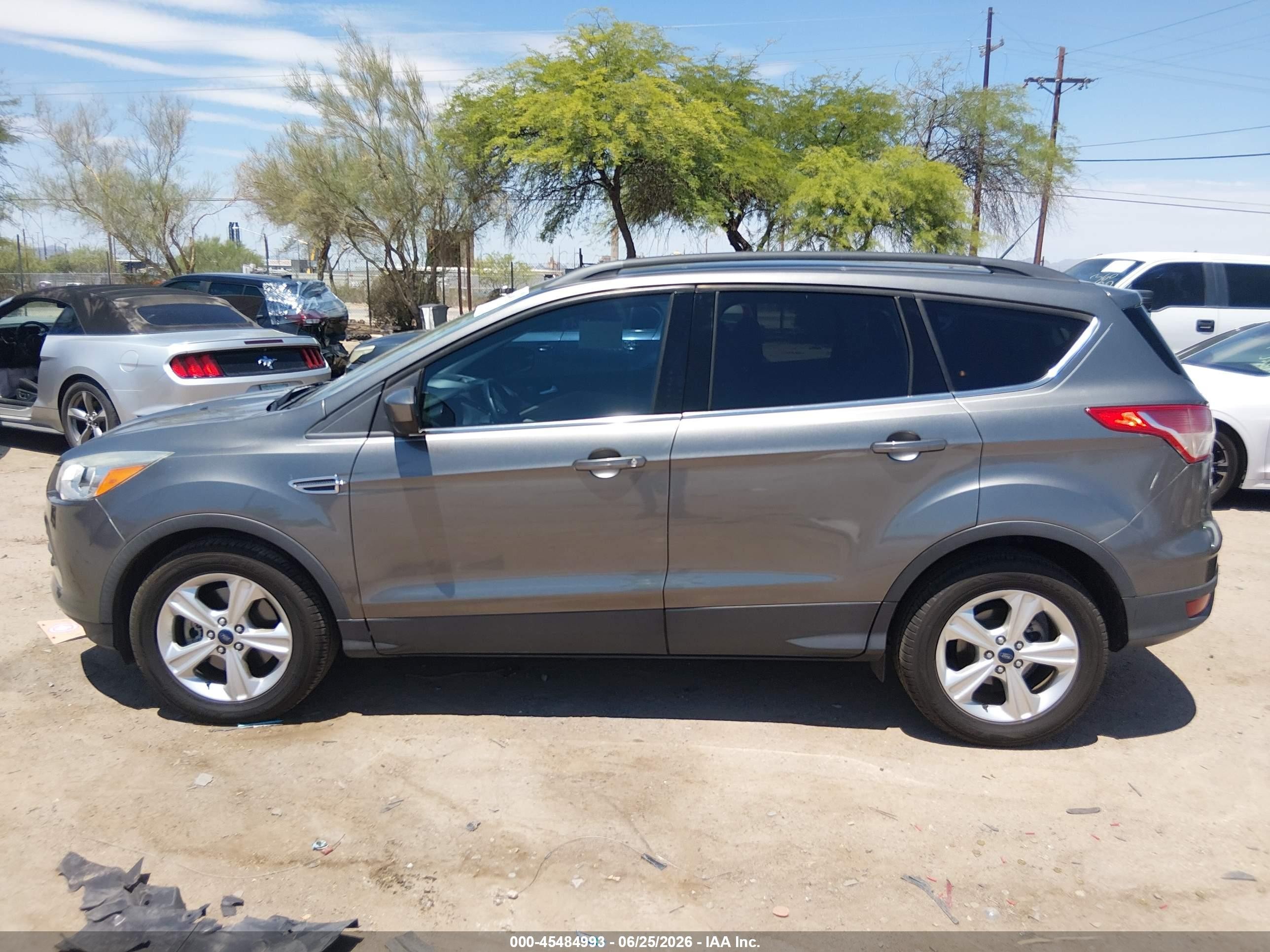 2014 Ford Escape Se Gray vin: 1FMCU0G93EUD01752