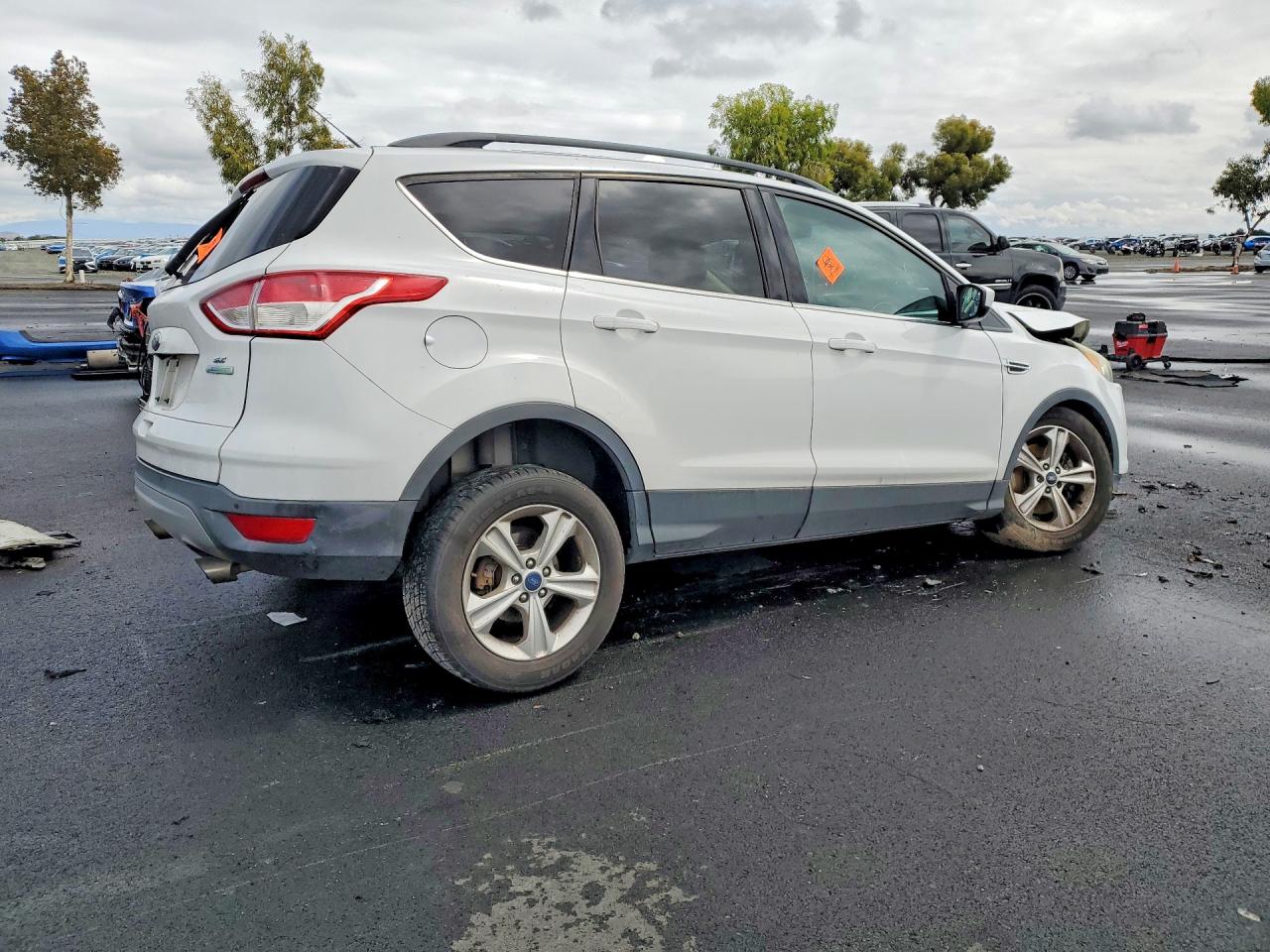 2014 Ford Escape Se White vin: 1FMCU0G93EUE01219