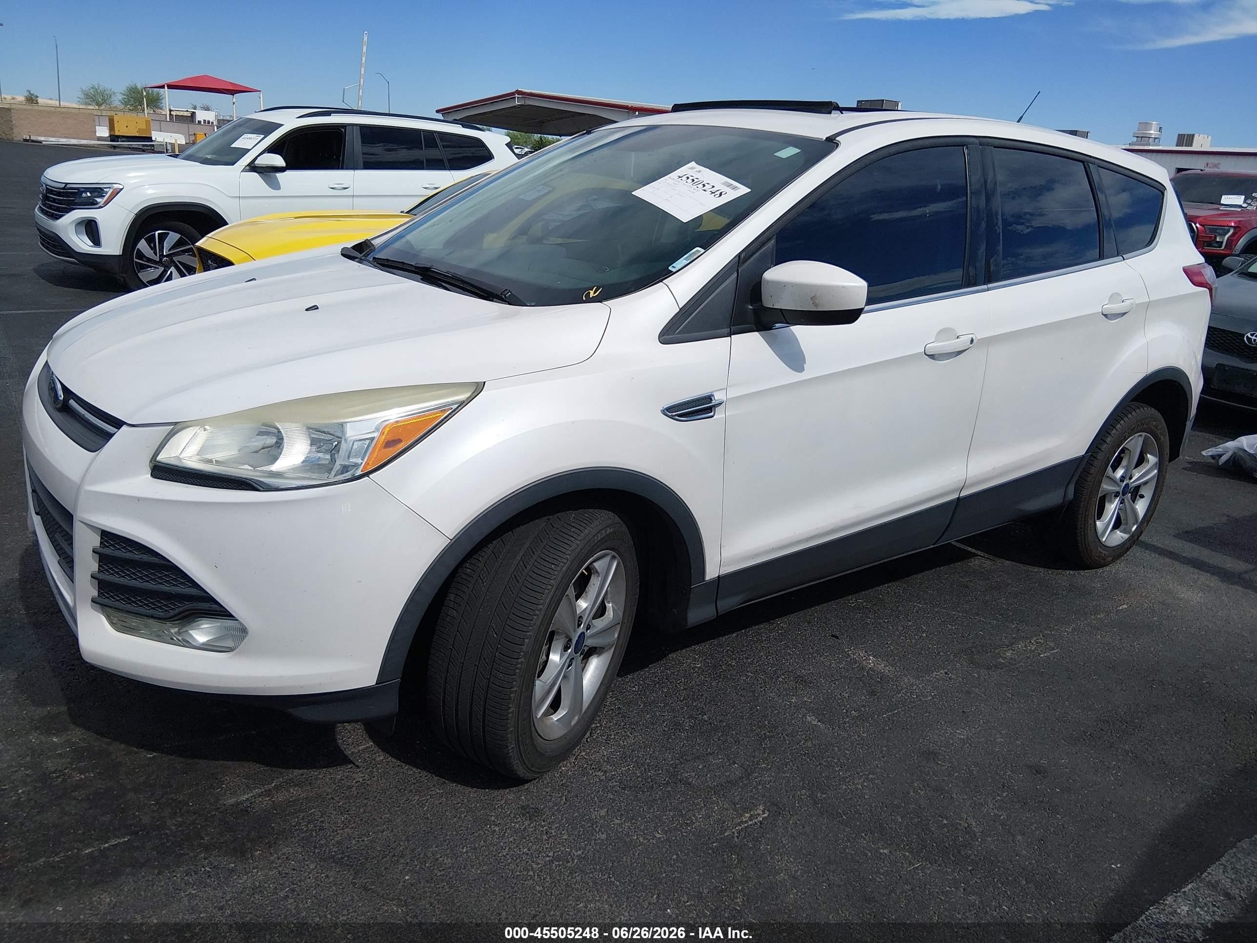 2015 Ford Escape Se White vin: 1FMCU0G93FUC26584