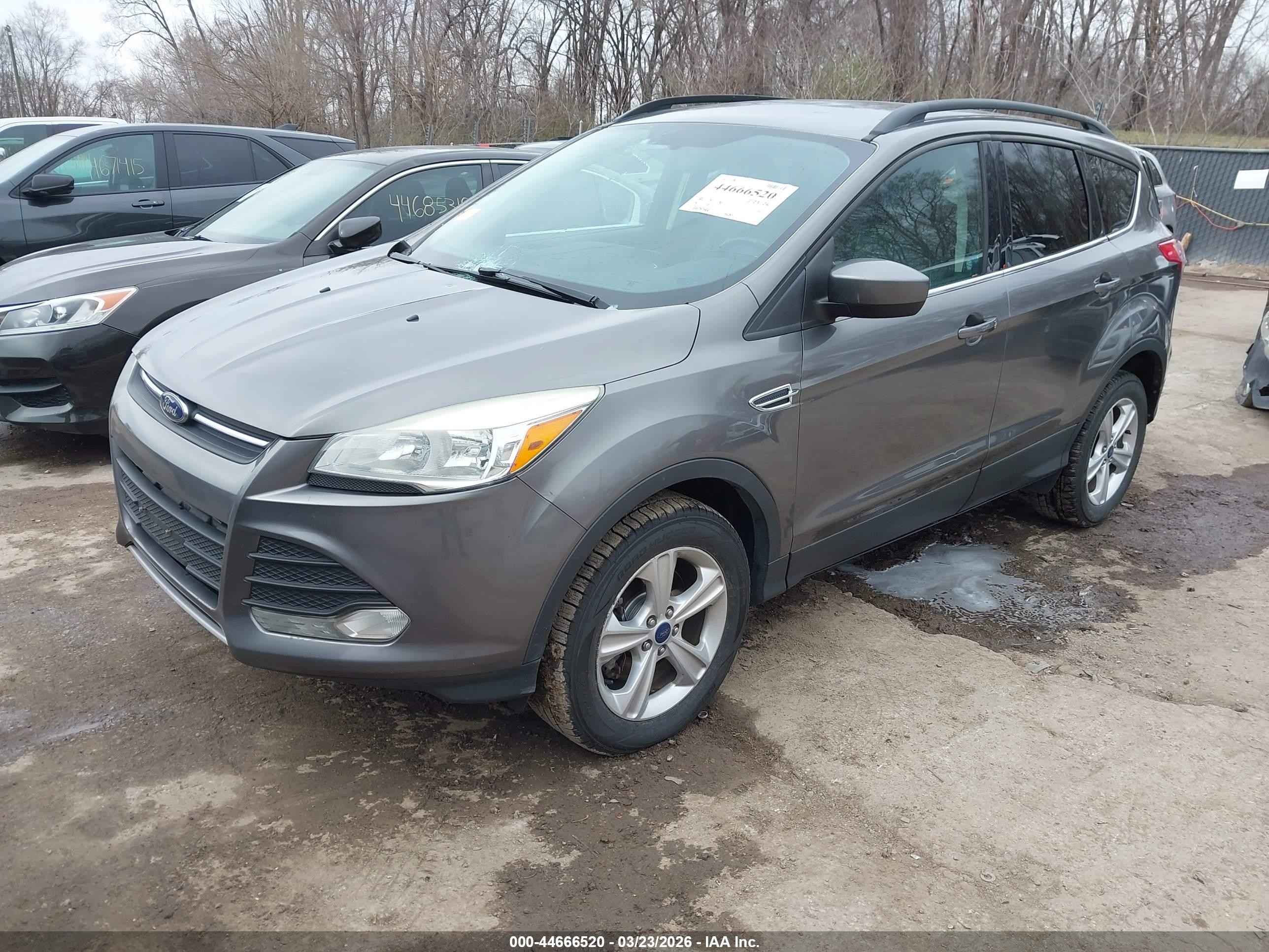 2014 Ford Escape Se Серый vin: 1FMCU0G94EUD95673