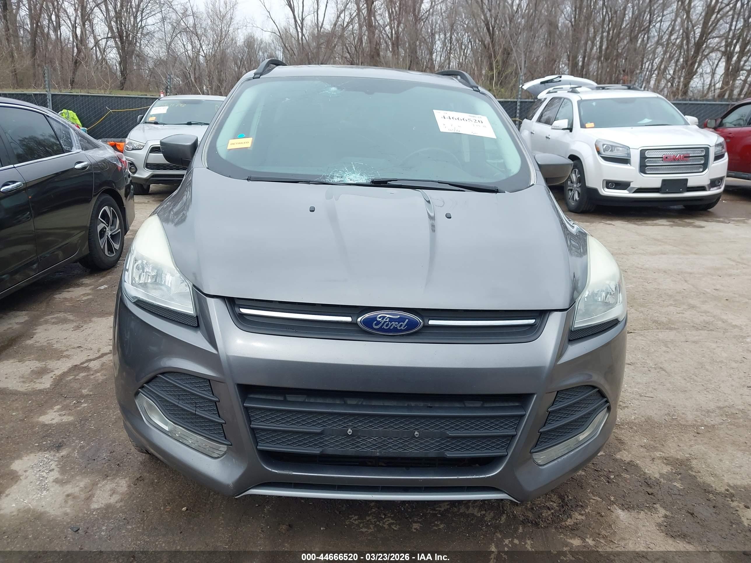 2014 Ford Escape Se Серый vin: 1FMCU0G94EUD95673