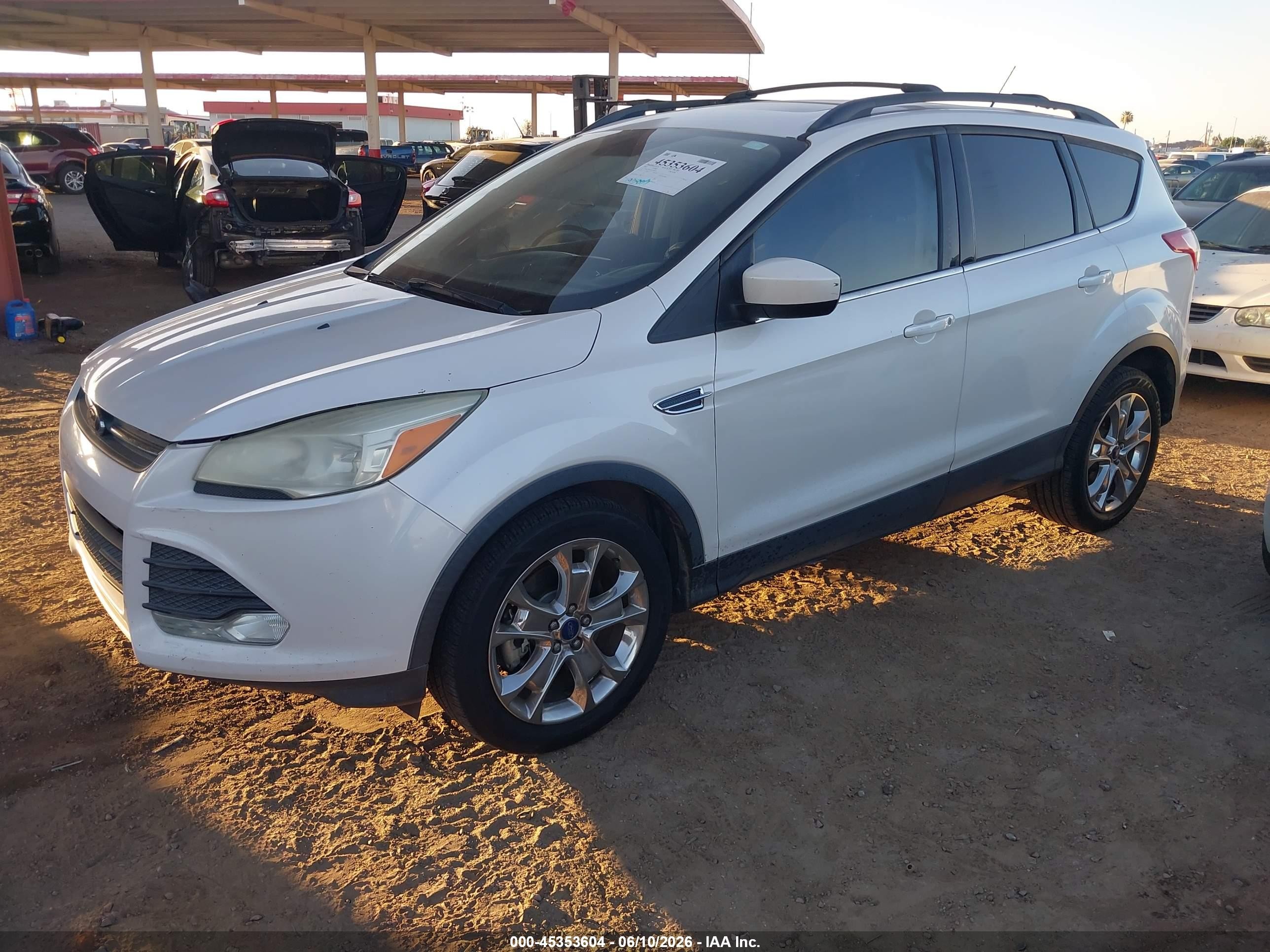 2015 Ford Escape Se White vin: 1FMCU0G94FUC90505