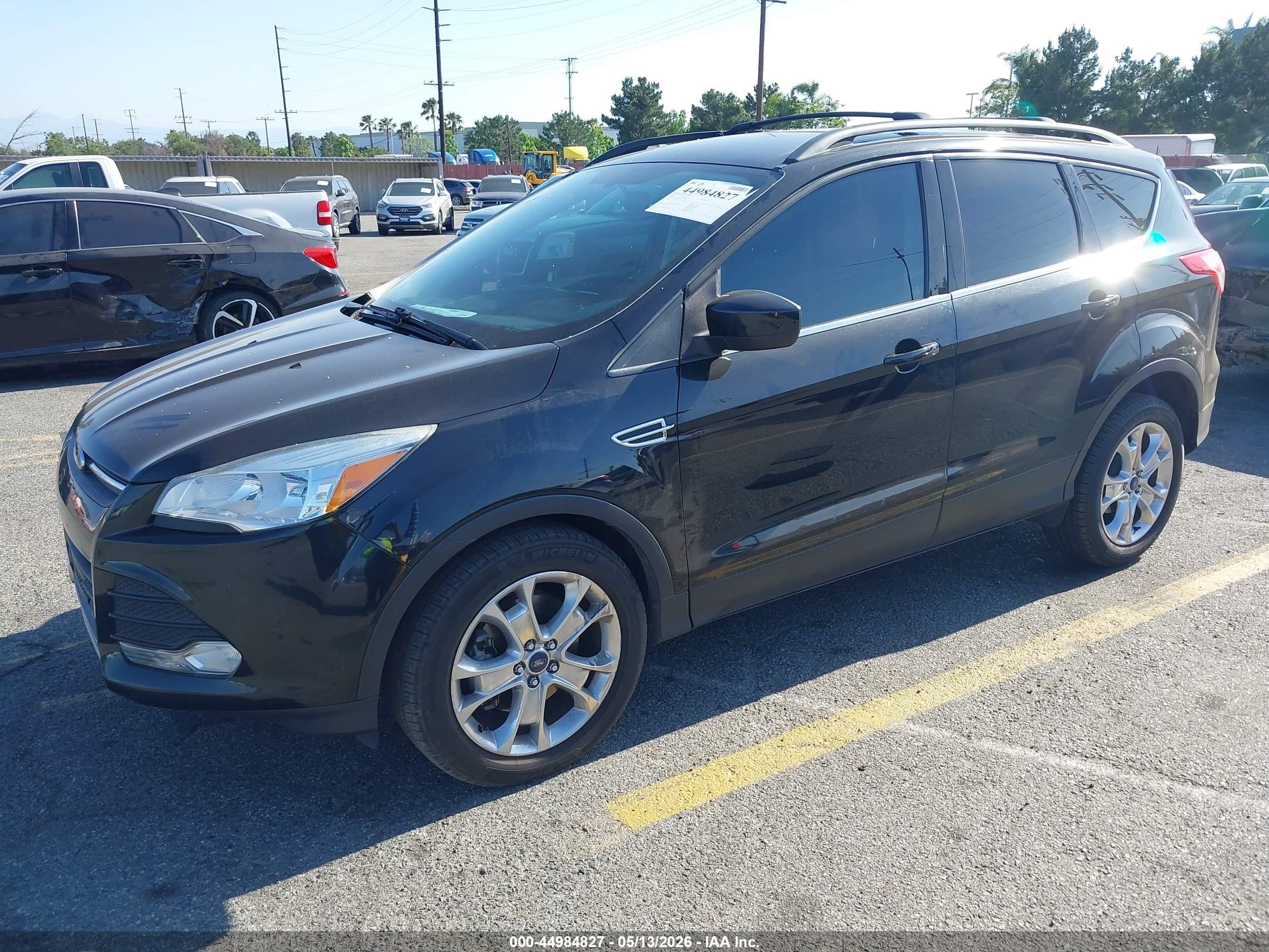 2013 Ford Escape Se Черный vin: 1FMCU0G95DUA40526