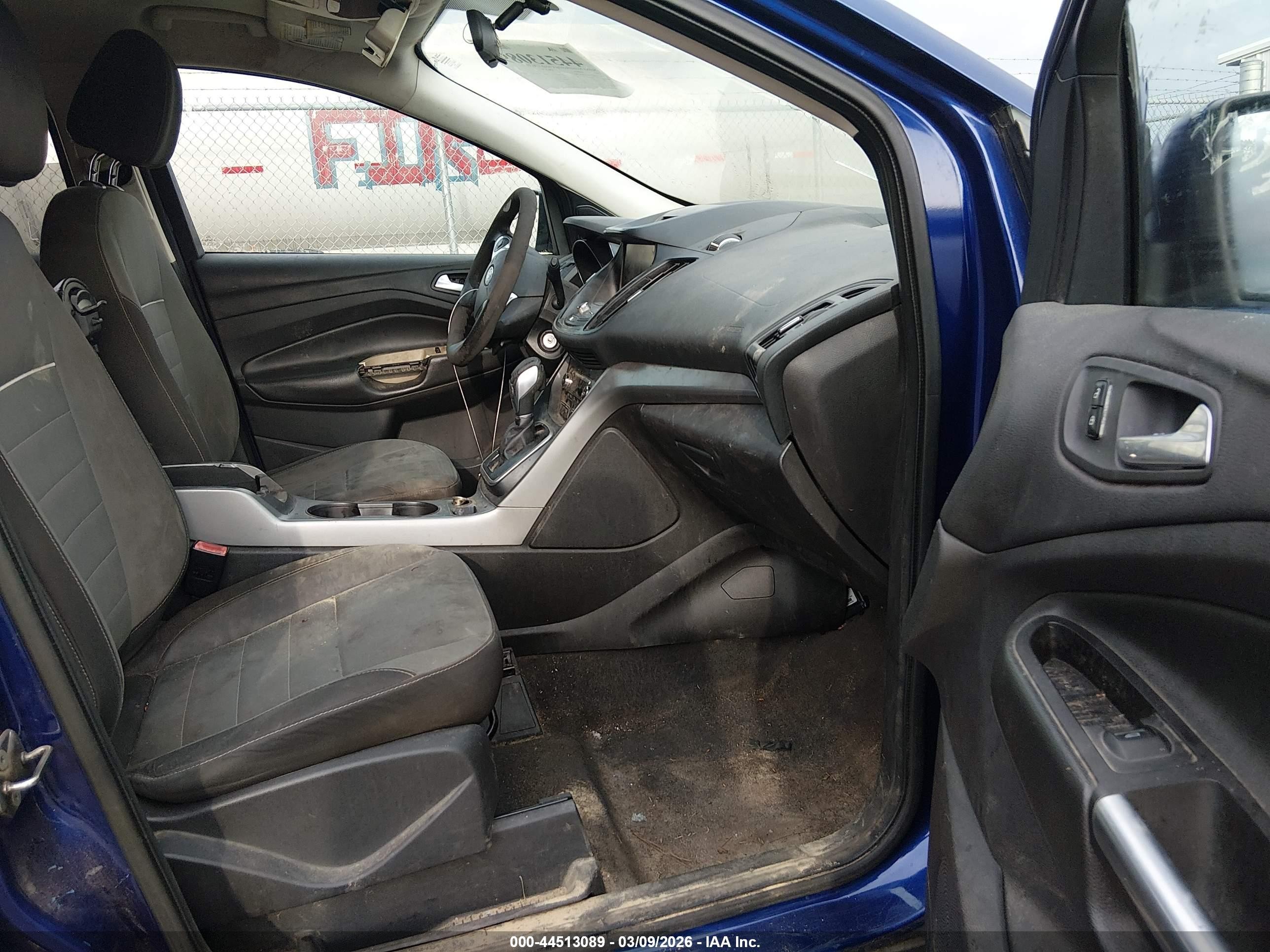 2013 Ford Escape Se Синий vin: 1FMCU0G95DUB55885