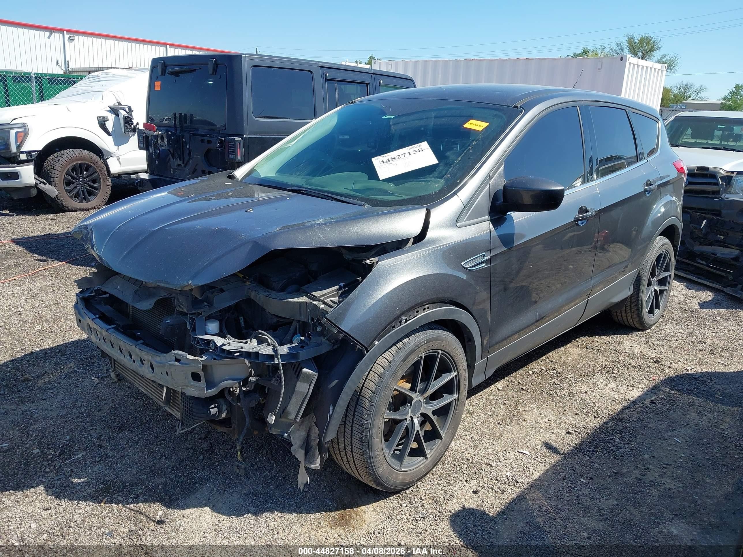 2015 Ford Escape Se Черный vin: 1FMCU0G95FUB18290