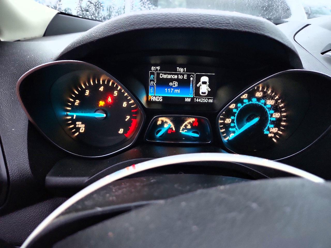 2015 Ford Escape Se Красный vin: 1FMCU0G95FUC88116