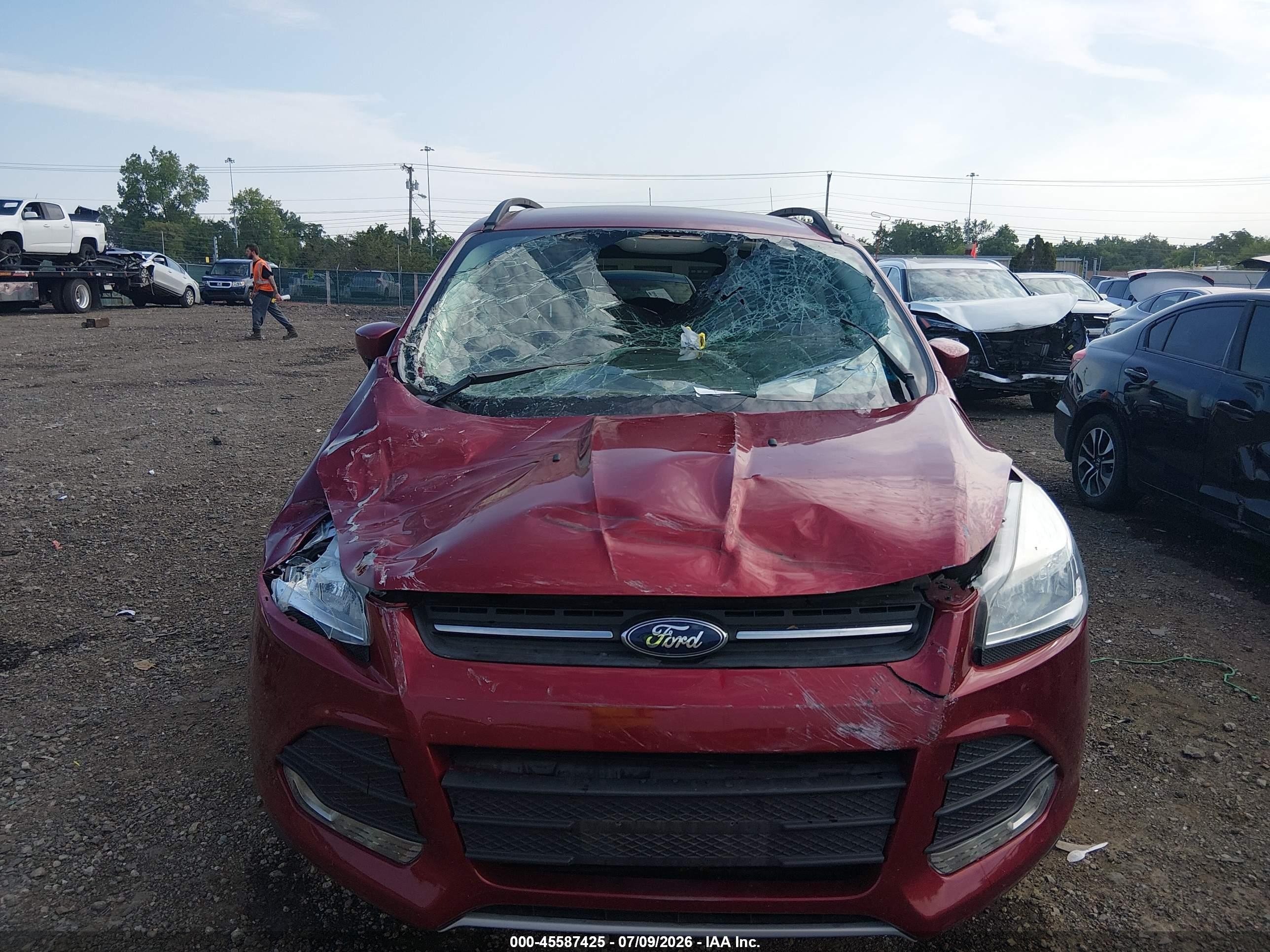 2014 Ford Escape Se Красный vin: 1FMCU0G96EUB13985