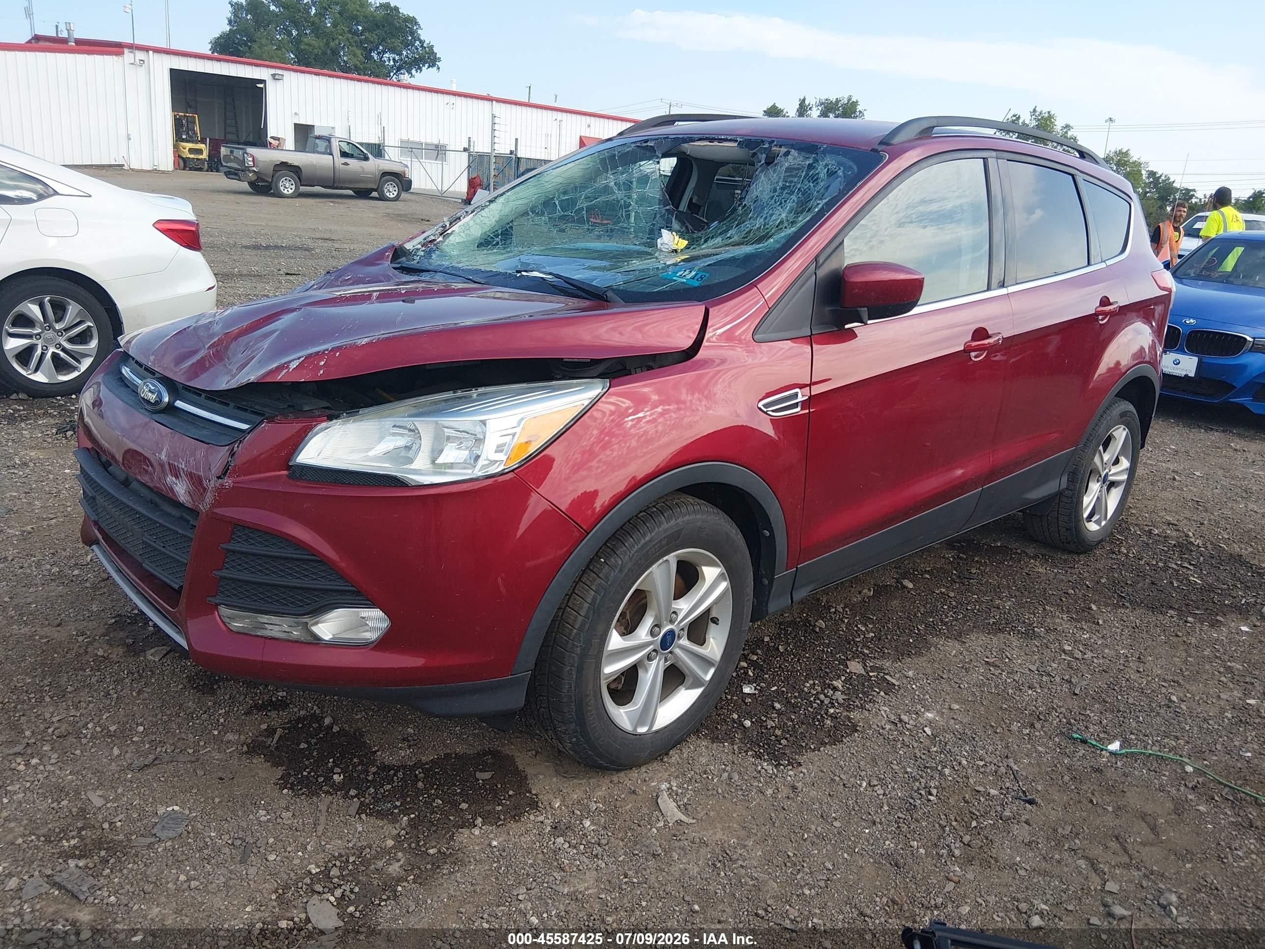 2014 Ford Escape Se Красный vin: 1FMCU0G96EUB13985