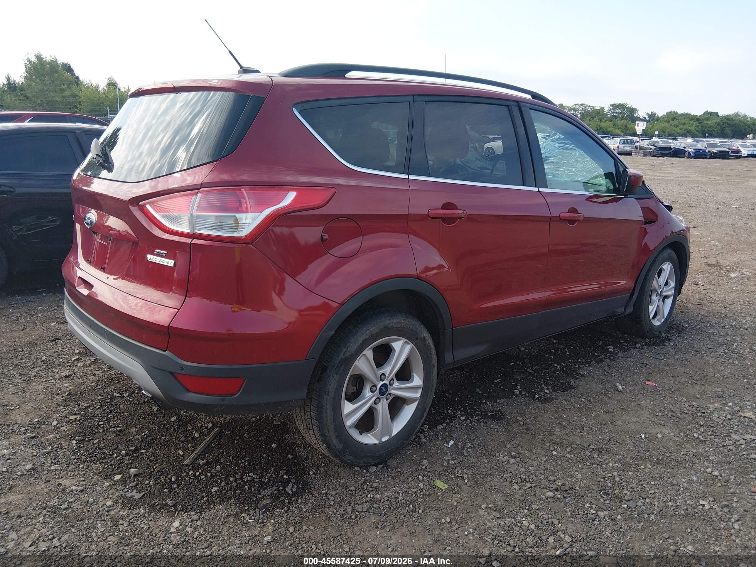 2014 Ford Escape Se Красный vin: 1FMCU0G96EUB13985
