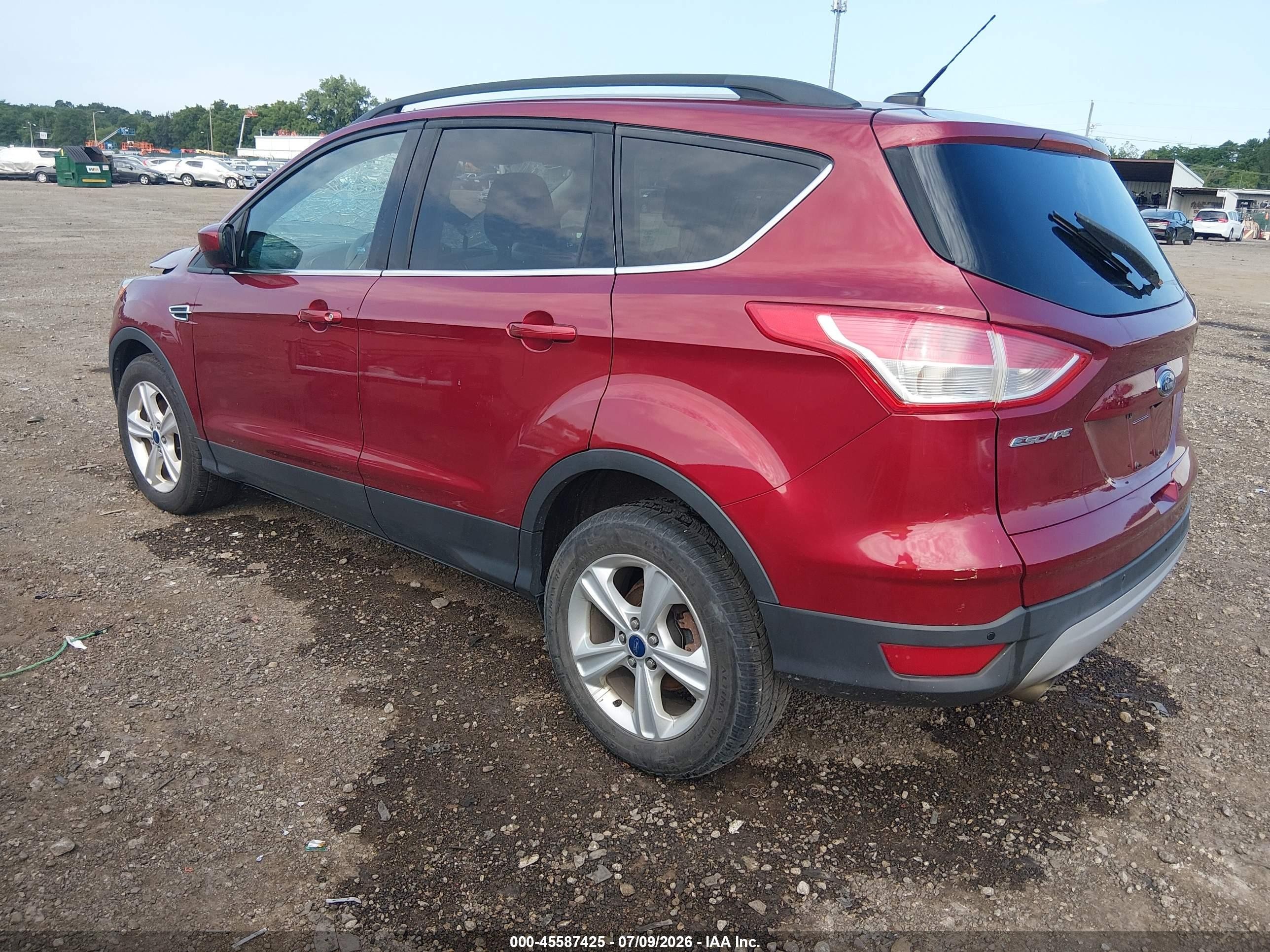 2014 Ford Escape Se Красный vin: 1FMCU0G96EUB13985
