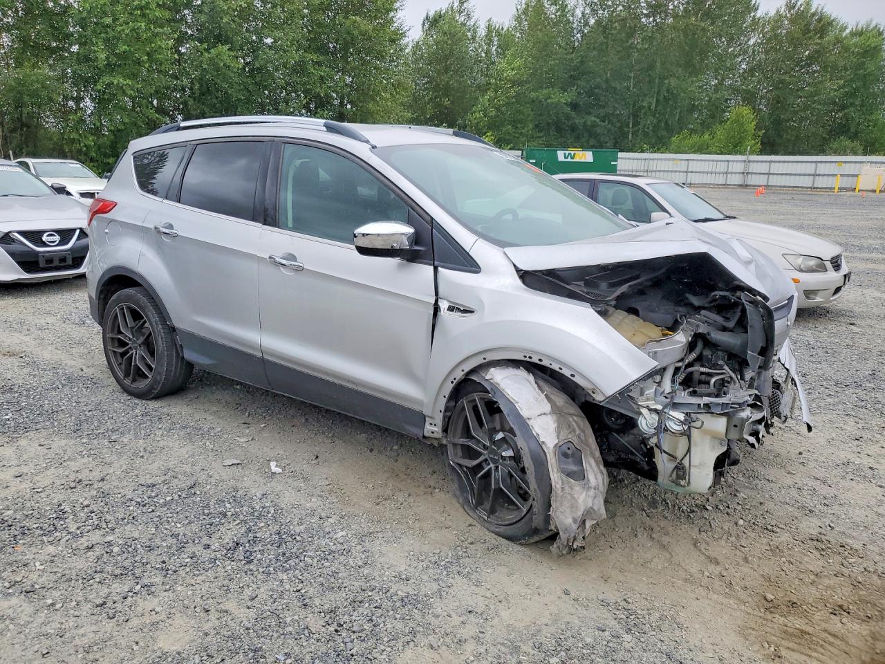 2014 Ford Escape Se Серебряный vin: 1FMCU0G96EUD32123