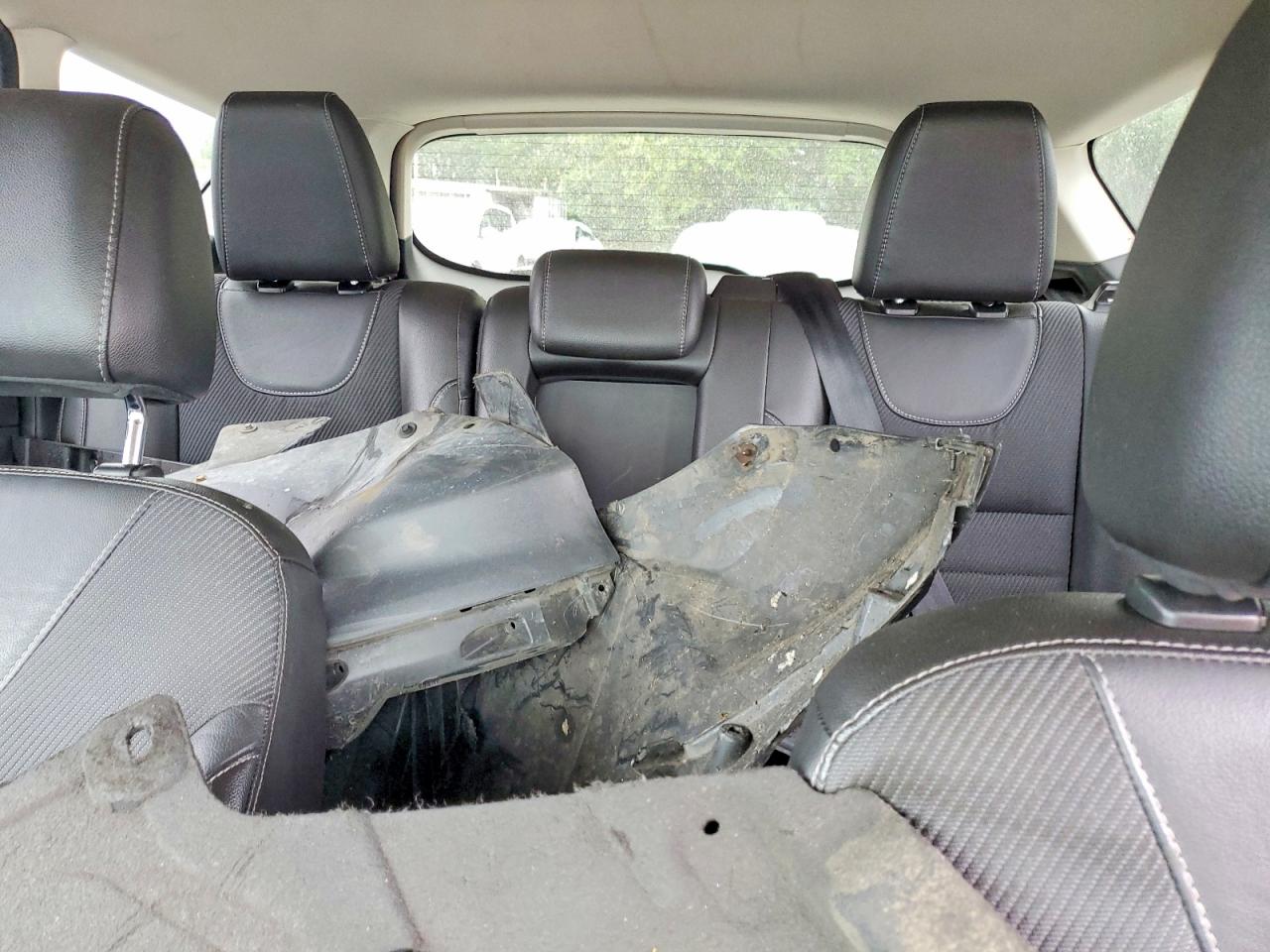 2014 Ford Escape Se Серебряный vin: 1FMCU0G96EUD32123