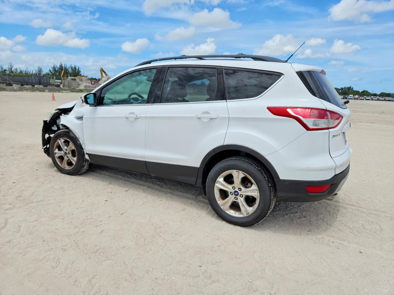 2015 Ford Escape Se White vin: 1FMCU0G96FUA80438