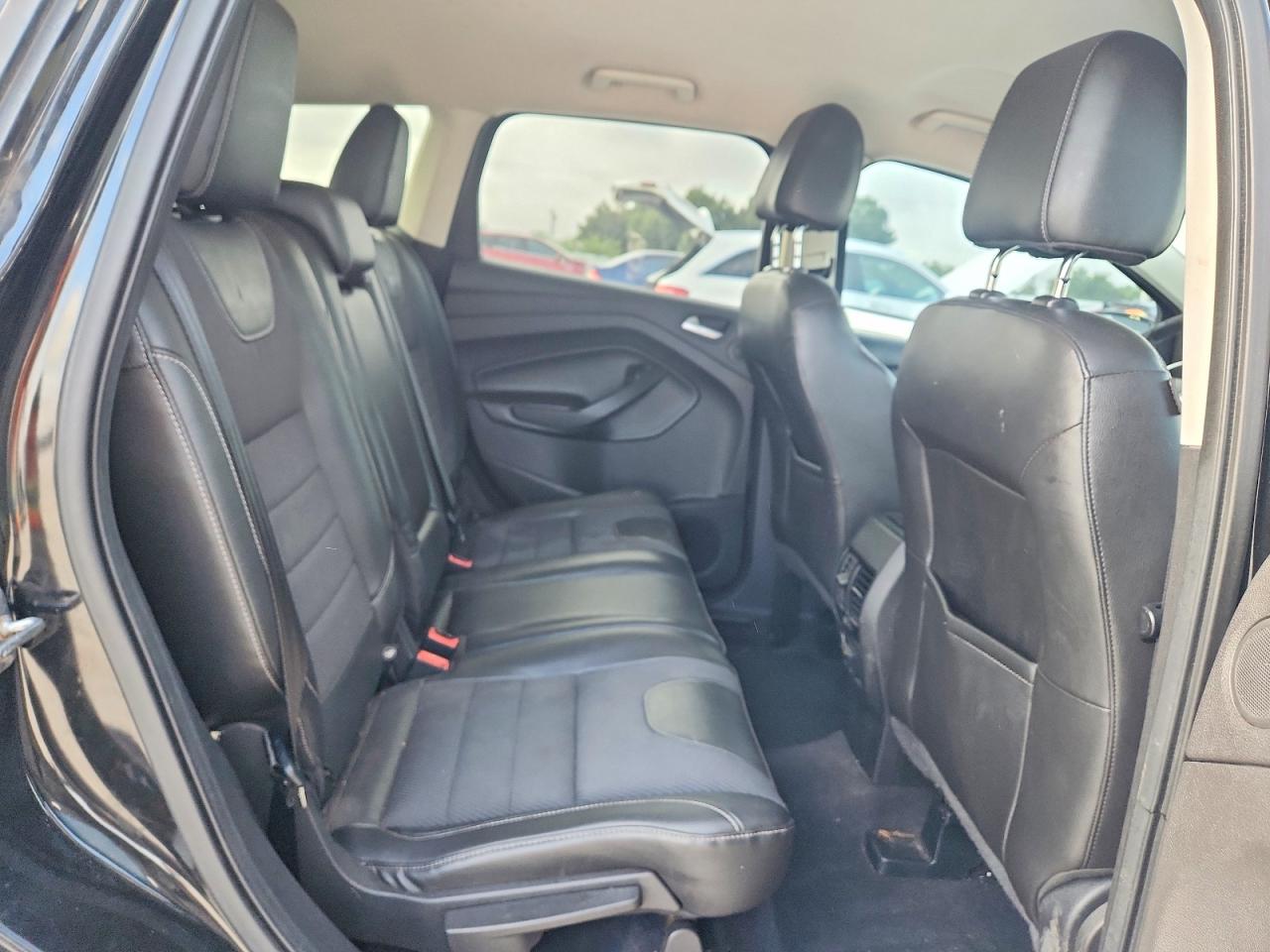 2015 Ford Escape Se Черный vin: 1FMCU0G96FUB29783