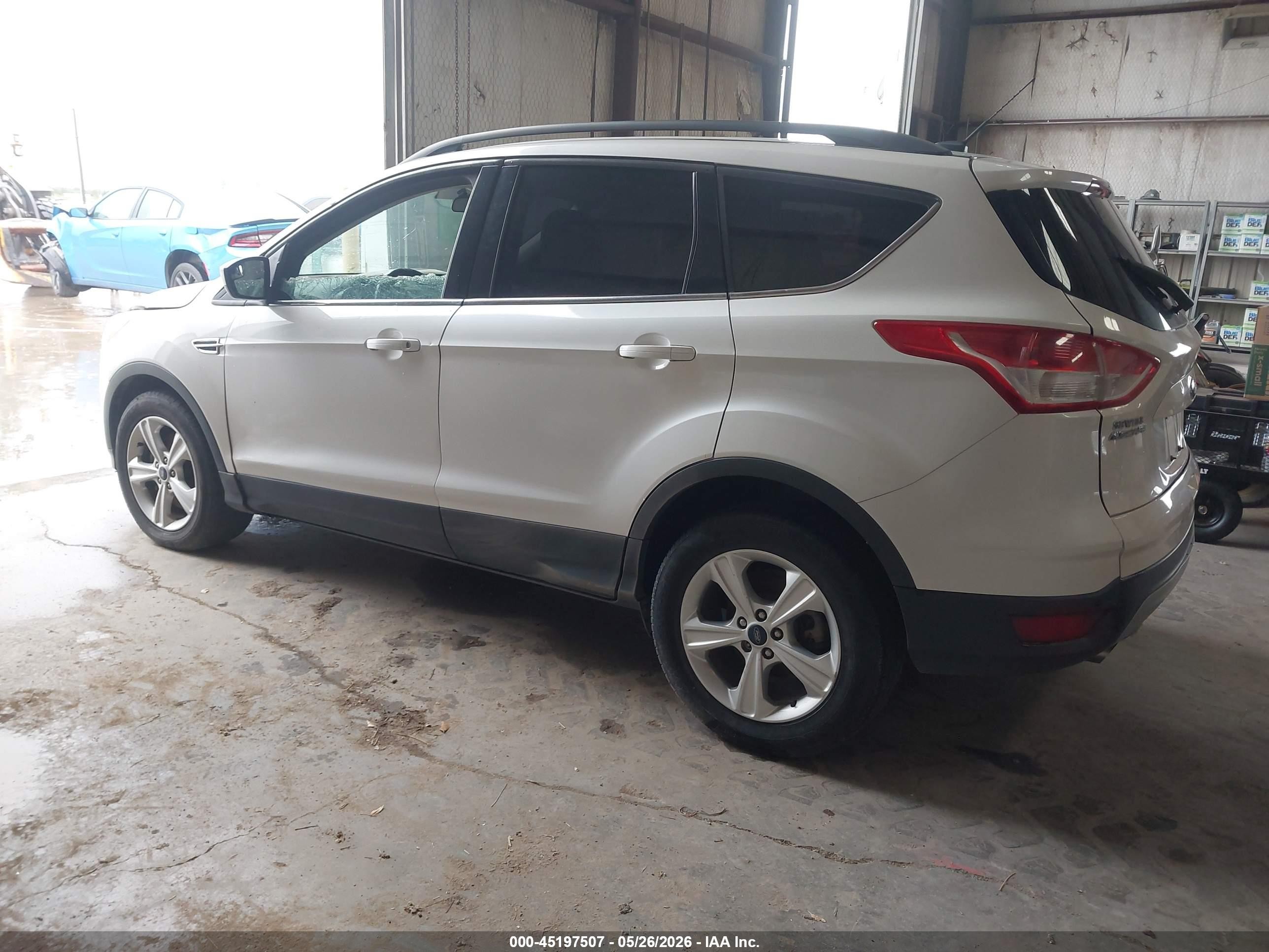 2015 Ford Escape Se Белый vin: 1FMCU0G96FUC24344