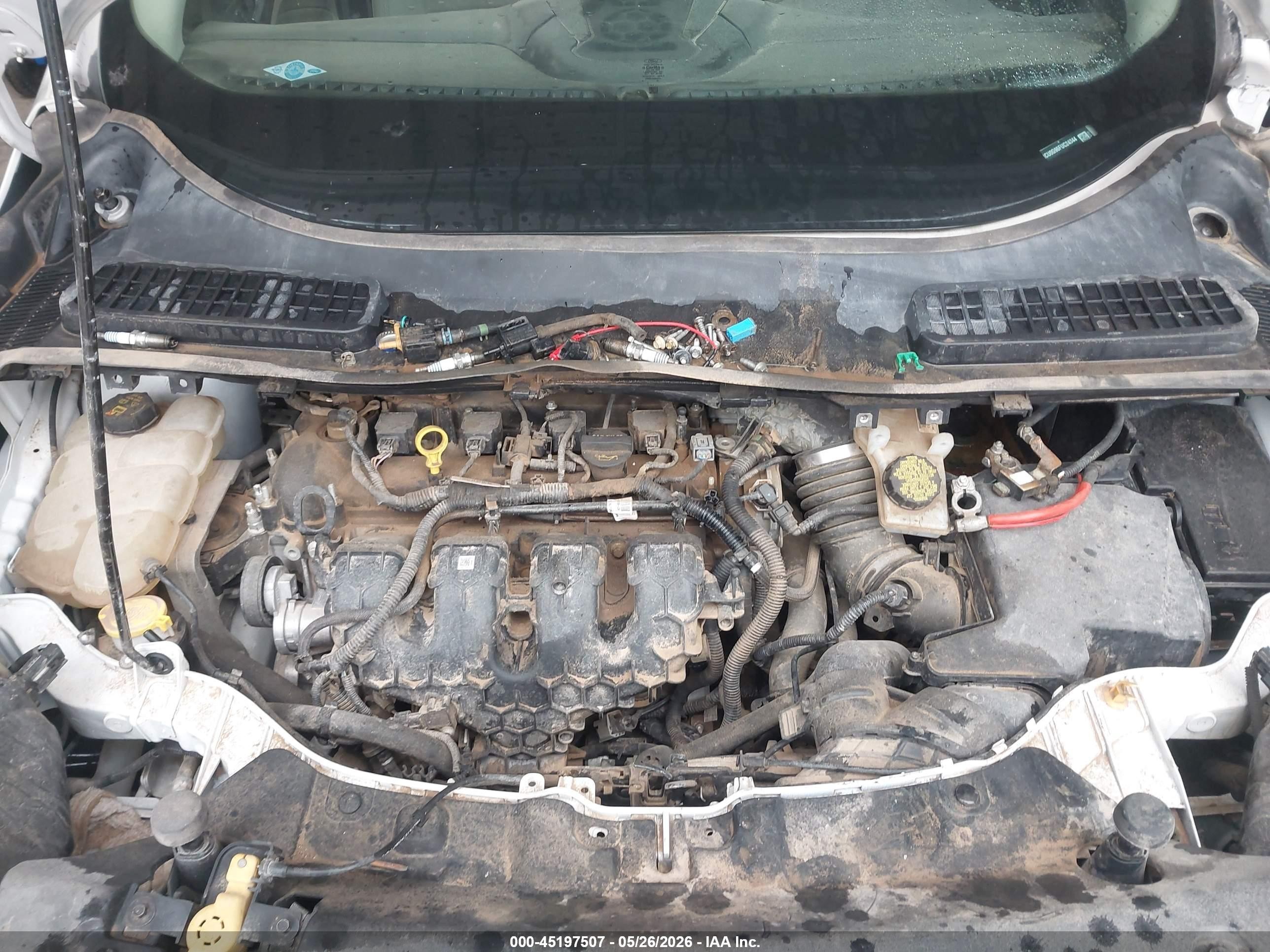 2015 Ford Escape Se Белый vin: 1FMCU0G96FUC24344