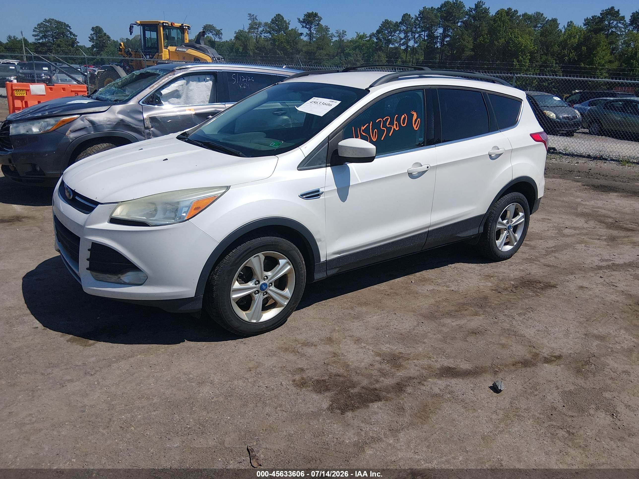 2013 Ford Escape Se Белый vin: 1FMCU0G97DUC05881
