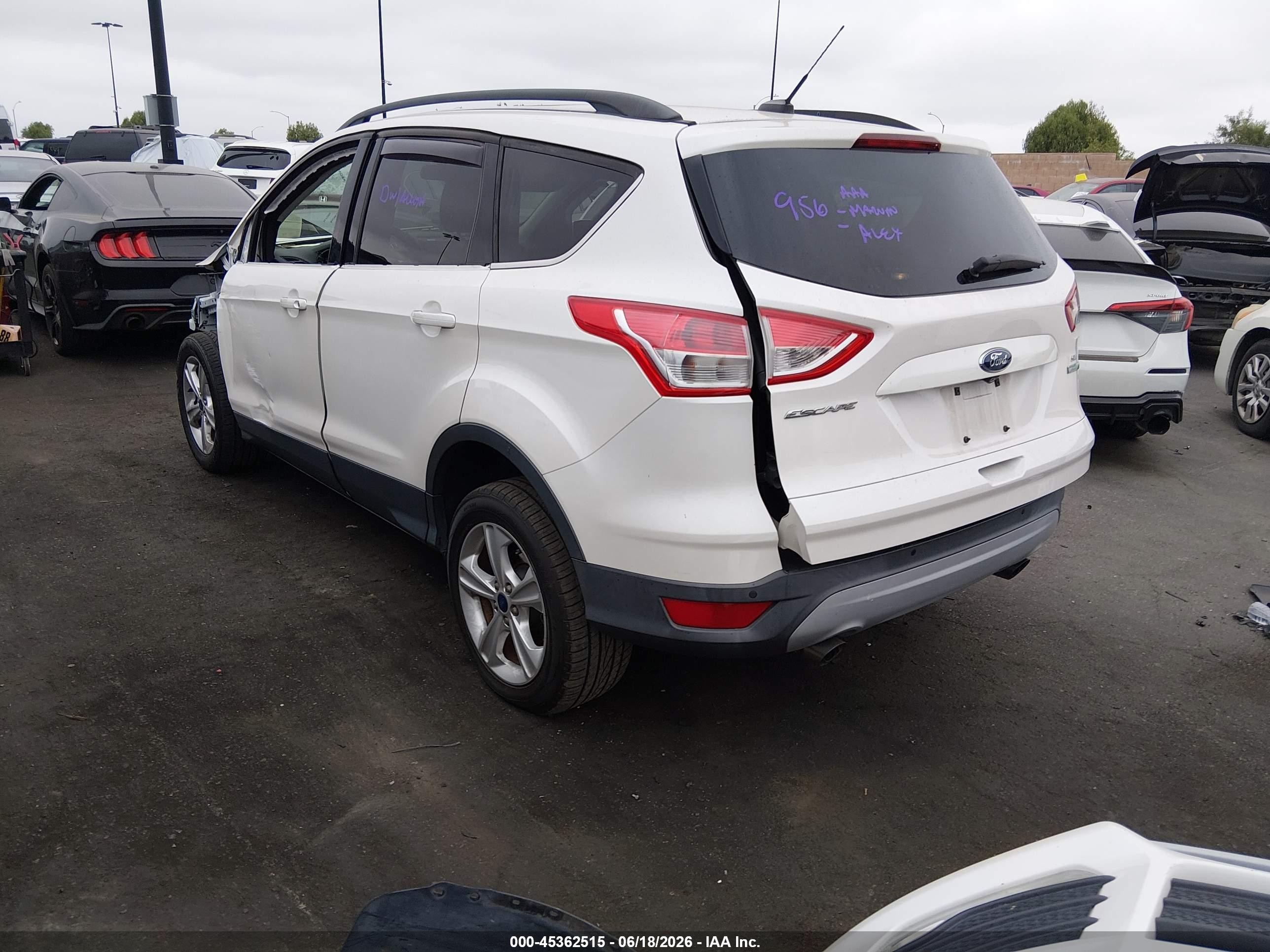 2014 Ford Escape Se White vin: 1FMCU0G97EUB32013